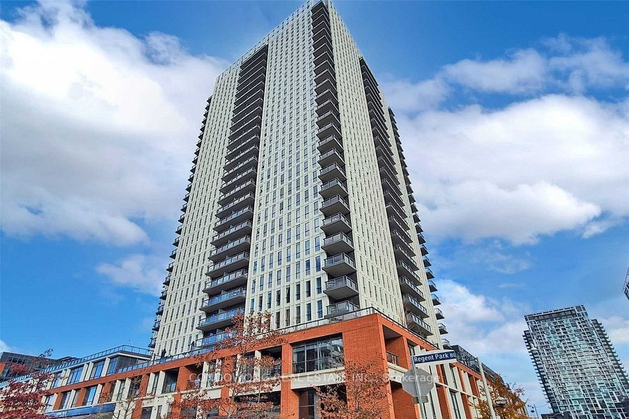 55 Regent Park Boulevard 407, Toronto, ON M5A 0C2