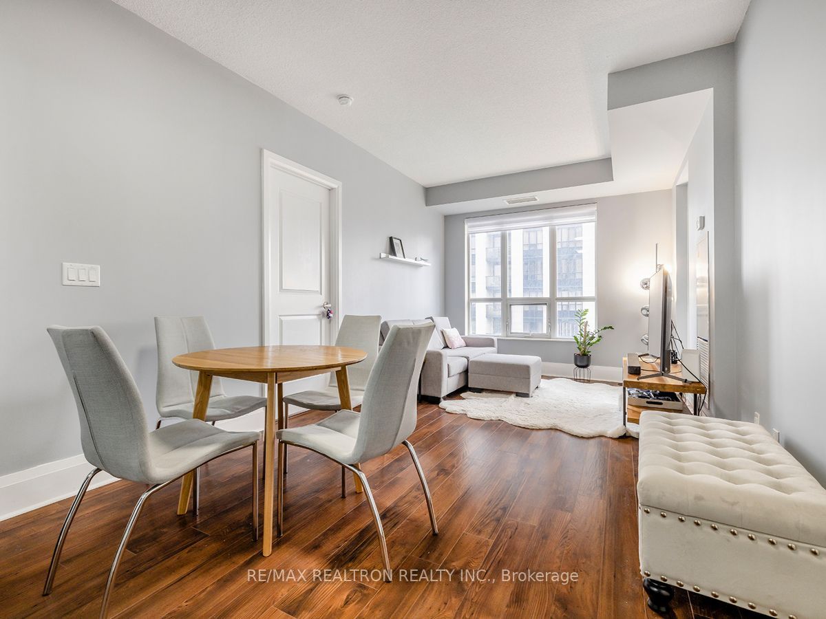 100 Harrison Garden Boulevard 1115, Toronto, ON M2N 0C2 photo 5