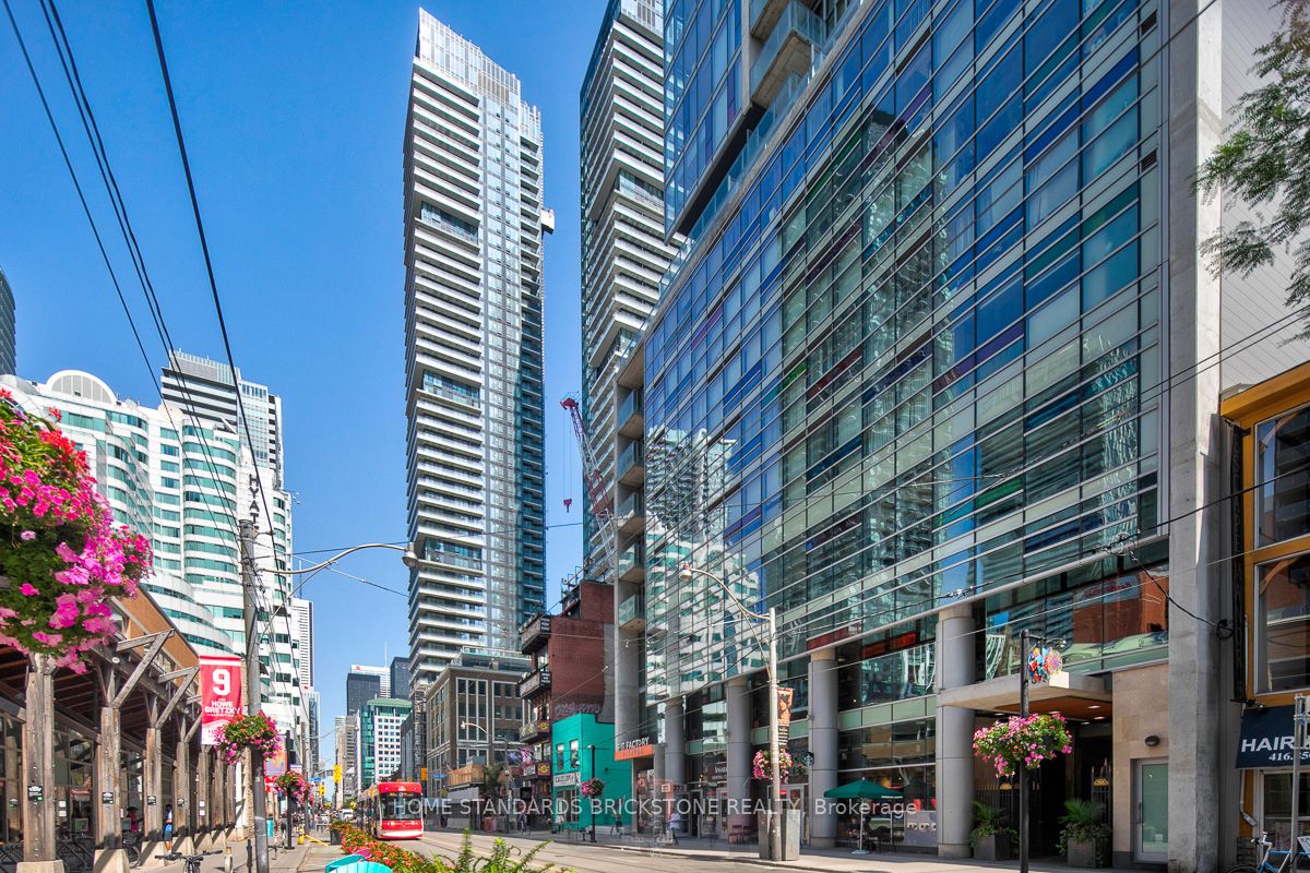 375 King Street W 506, Toronto, ON M5V 1K1
