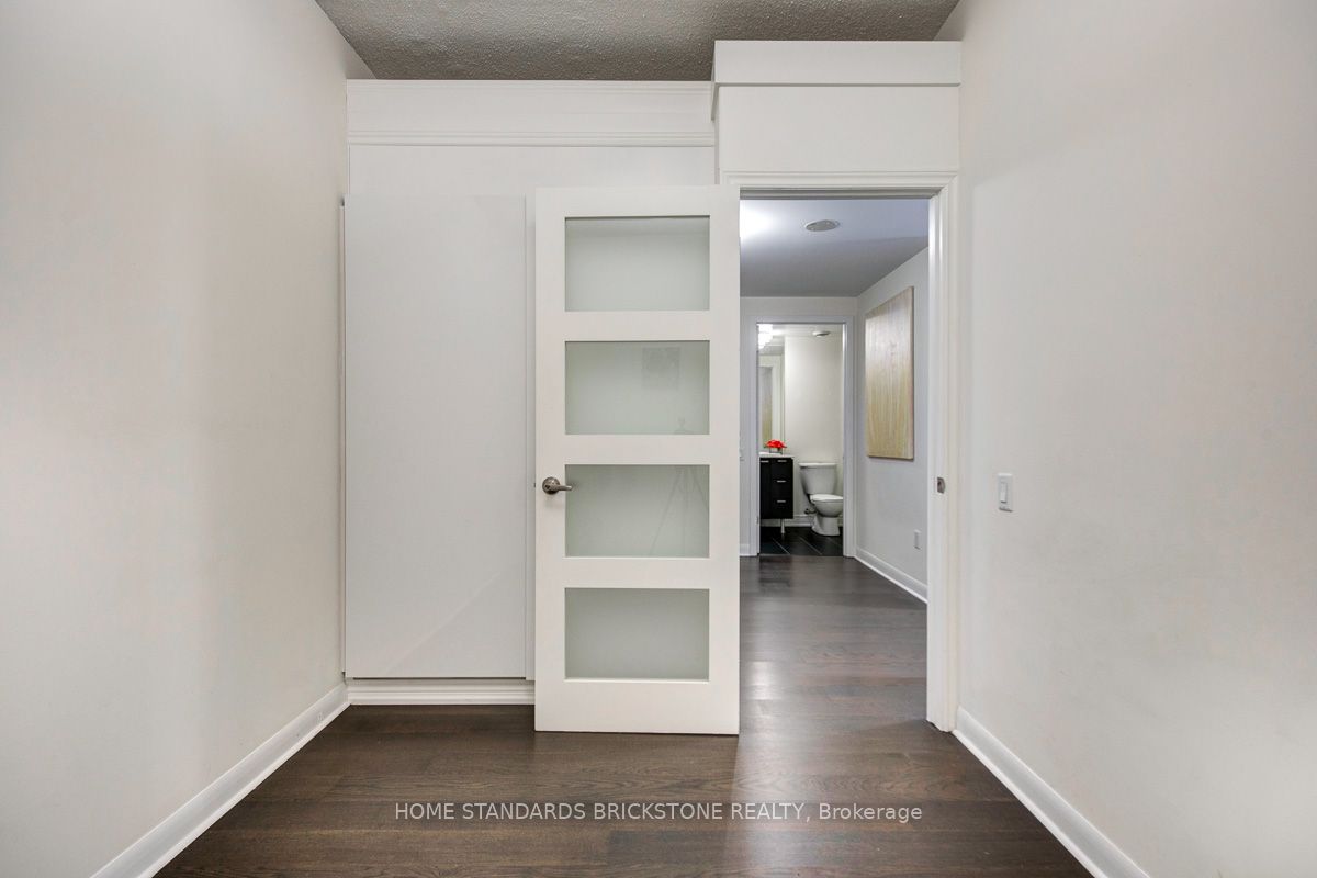 375 King Street W 506, Toronto, ON M5V 1K1 photo 5