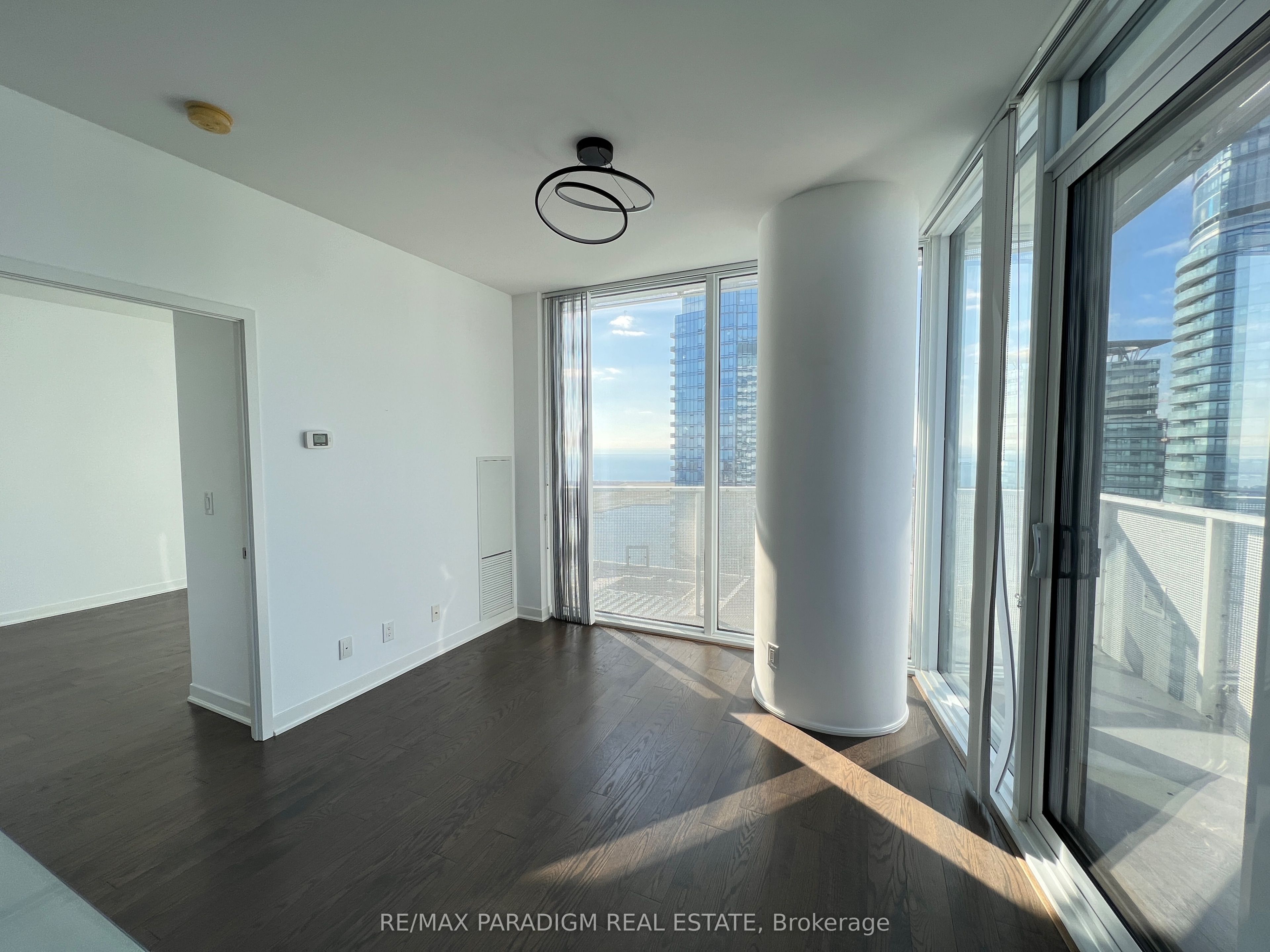 100 Harbour Street 6002, Toronto, ON M5J 2T5 photo 5