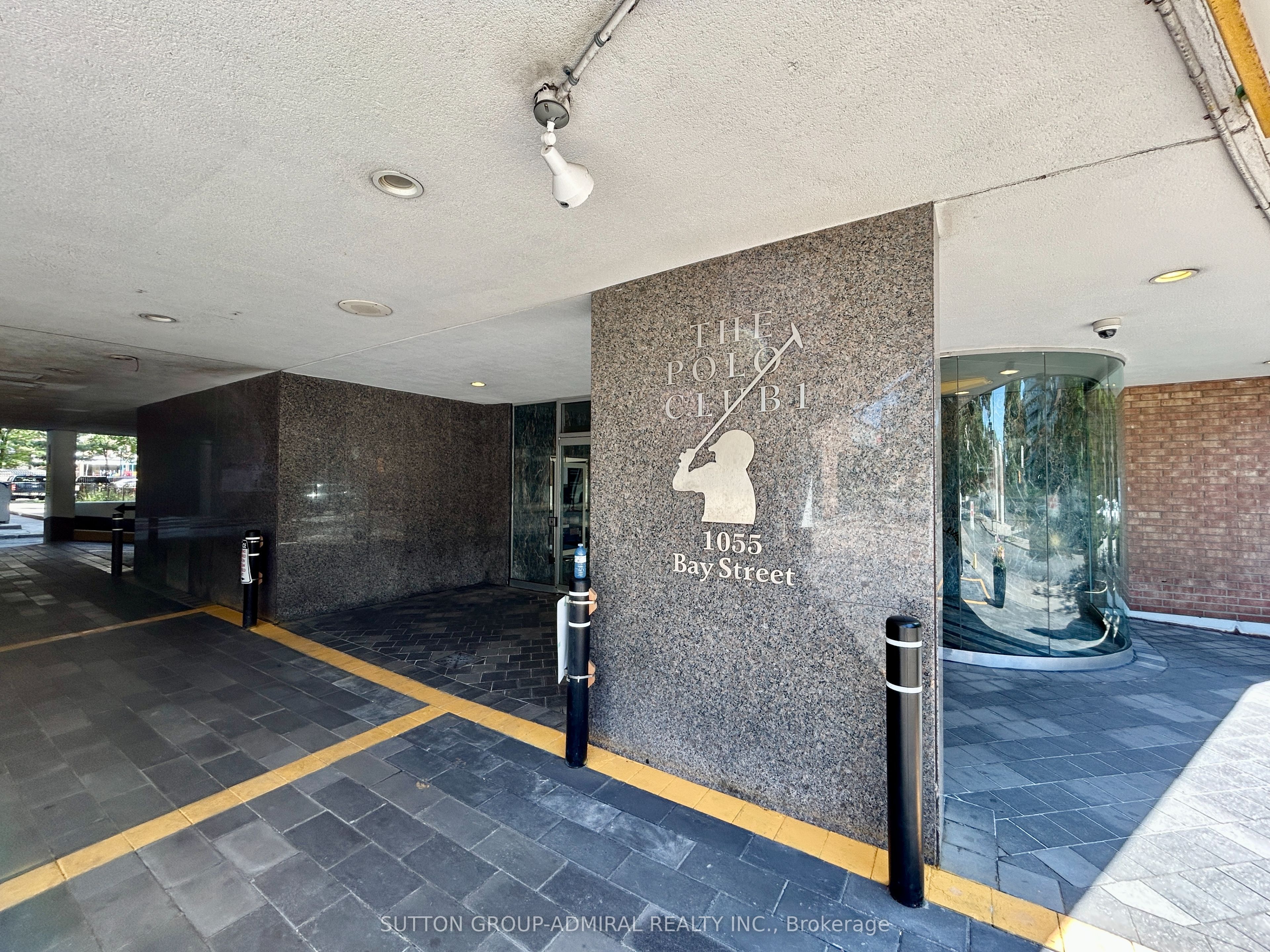 1055 Bay Street 1611, Toronto, ON M5S 3A3
