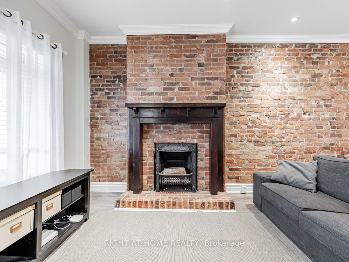 10 St Annes Road, Toronto, ON M6J 2C1 photo 3