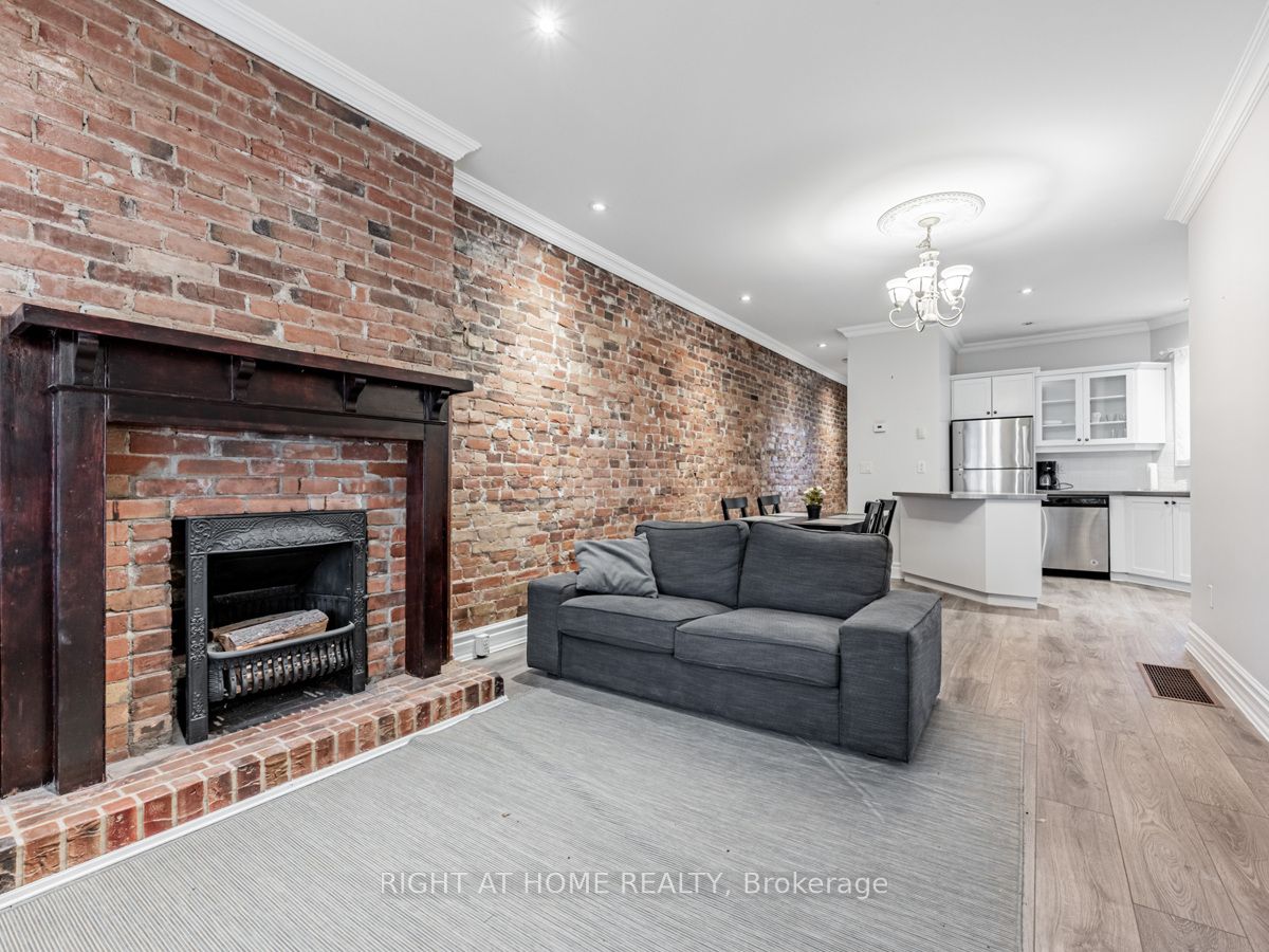 10 St Annes Road, Toronto, ON M6J 2C1 photo 4
