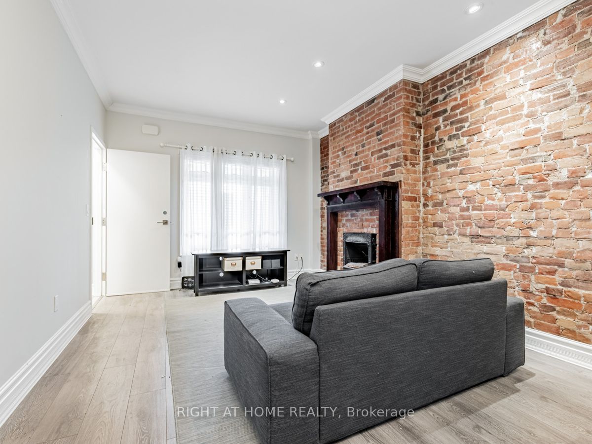 10 St Annes Road, Toronto, ON M6J 2C1 photo 5