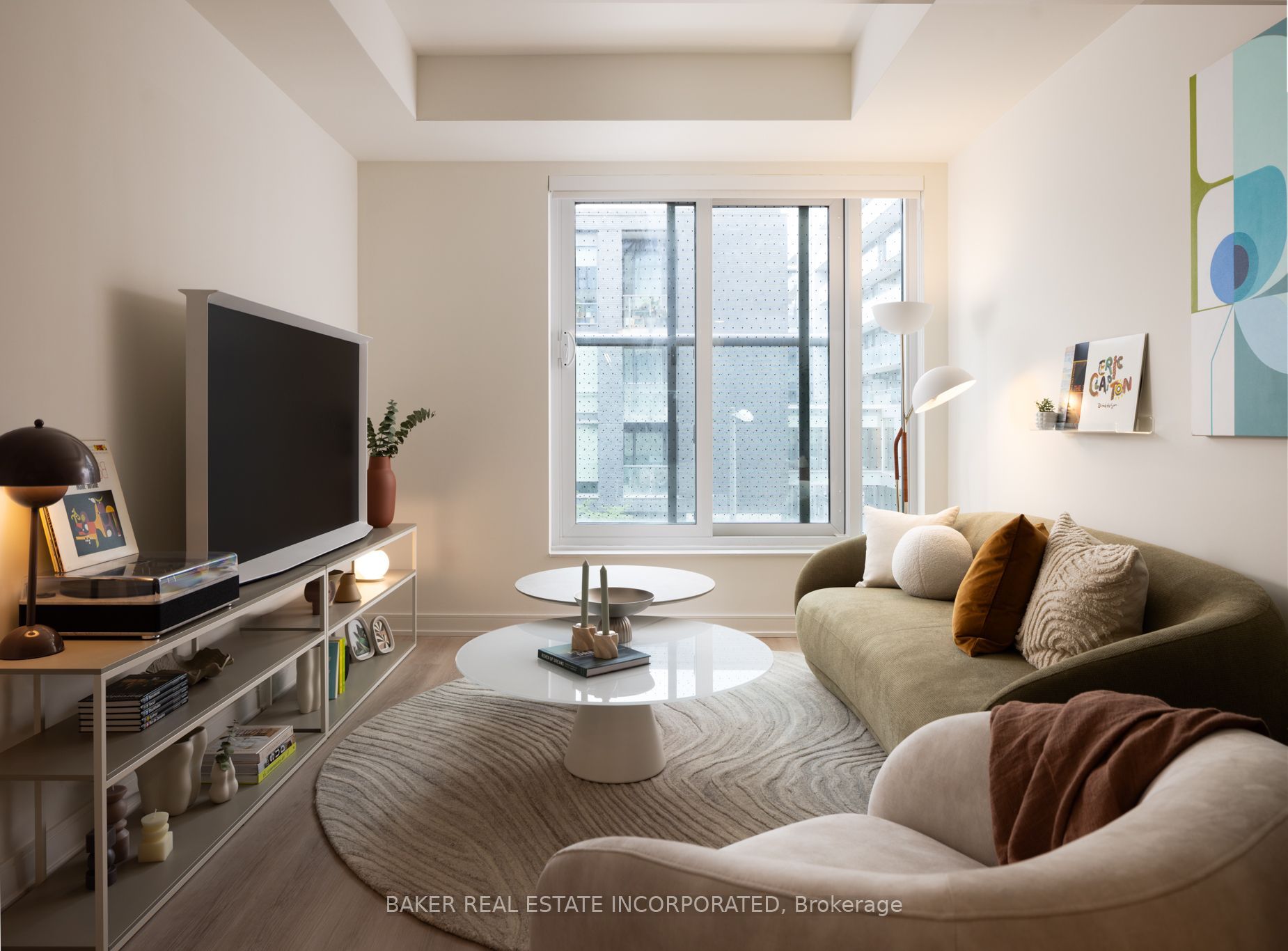 100 Mill Street 718, Toronto, ON M5A 0Y1 photo 2