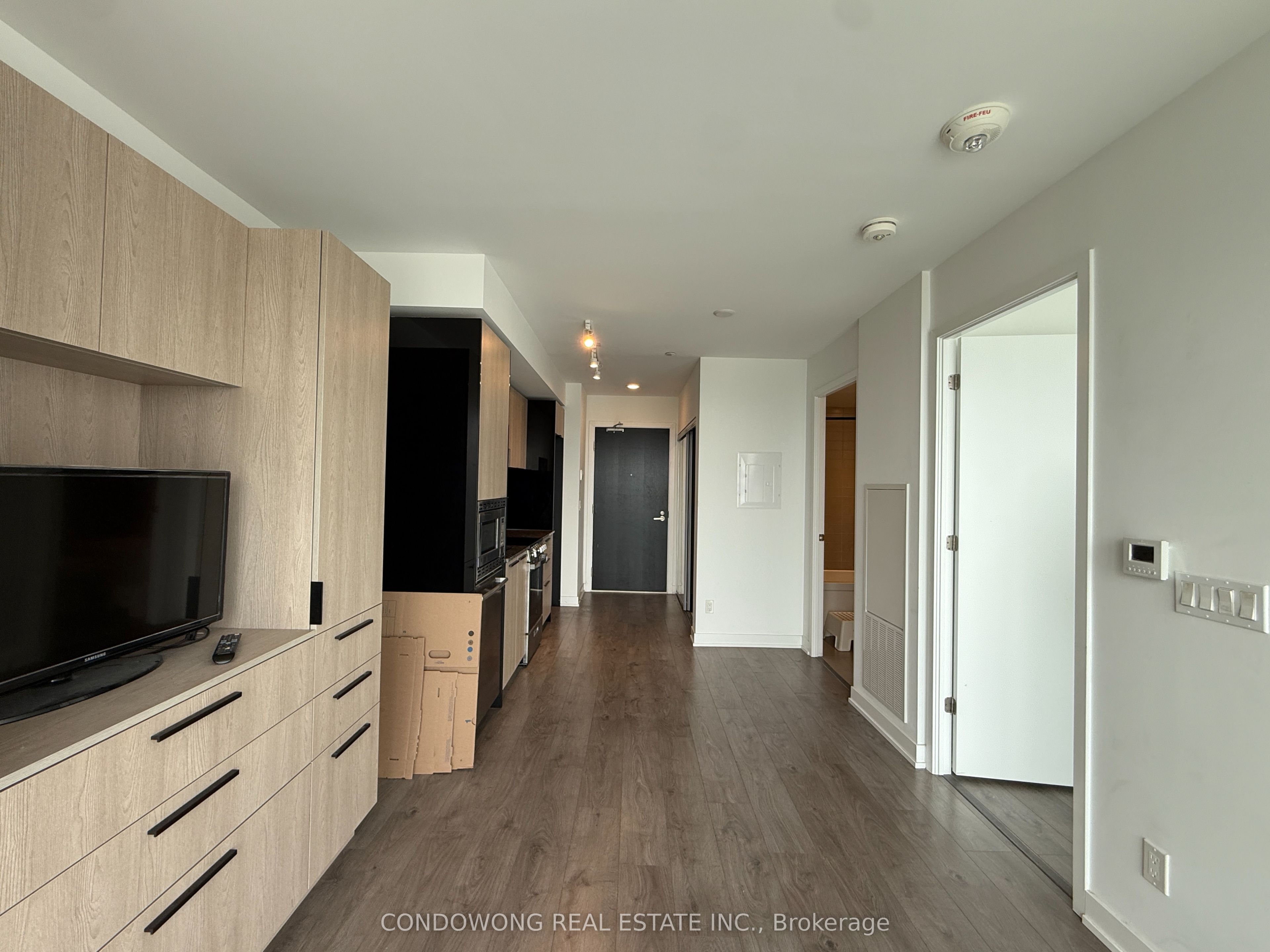 501 Yonge Street 3606, Toronto, ON M4Y 0G8 photo 5