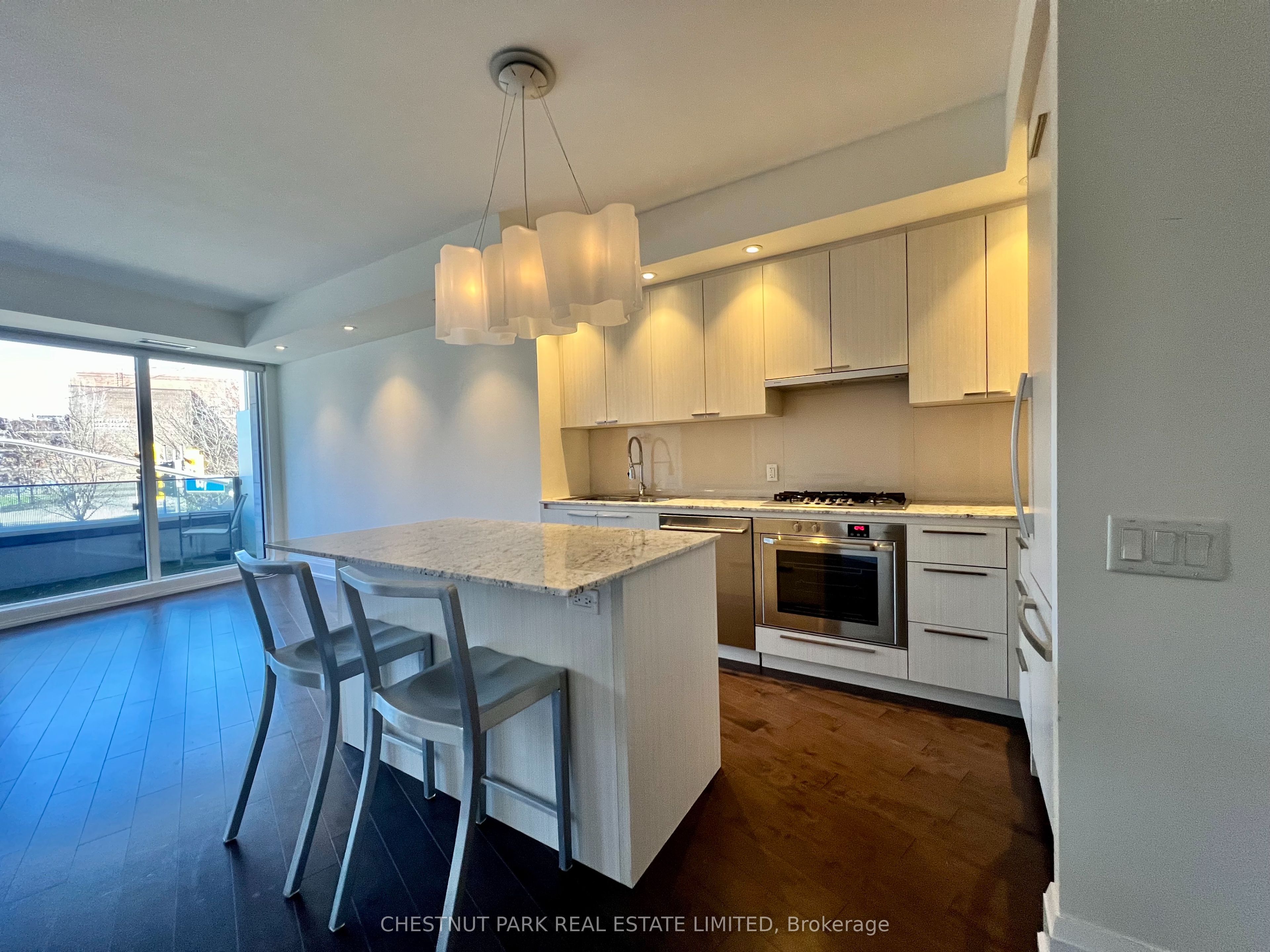 88 Davenport Road 205, Toronto, ON M5R 0A5