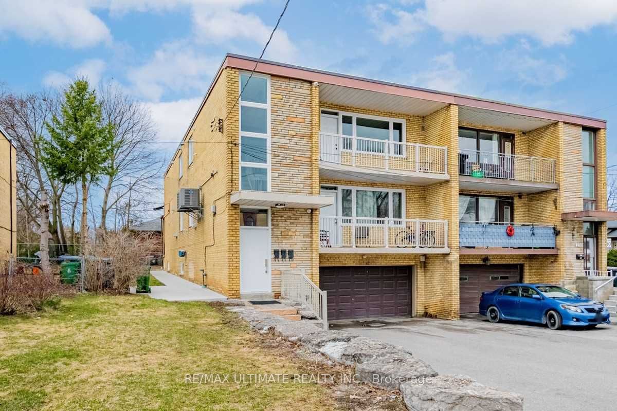 248 Wilmington Avenue 2nd Fl., Toronto, ON M3H 5K3