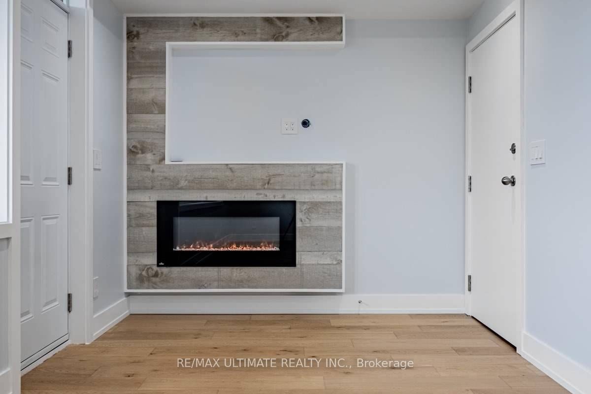 248 Wilmington Avenue 2nd Fl., Toronto, ON M3H 5K3 photo 5