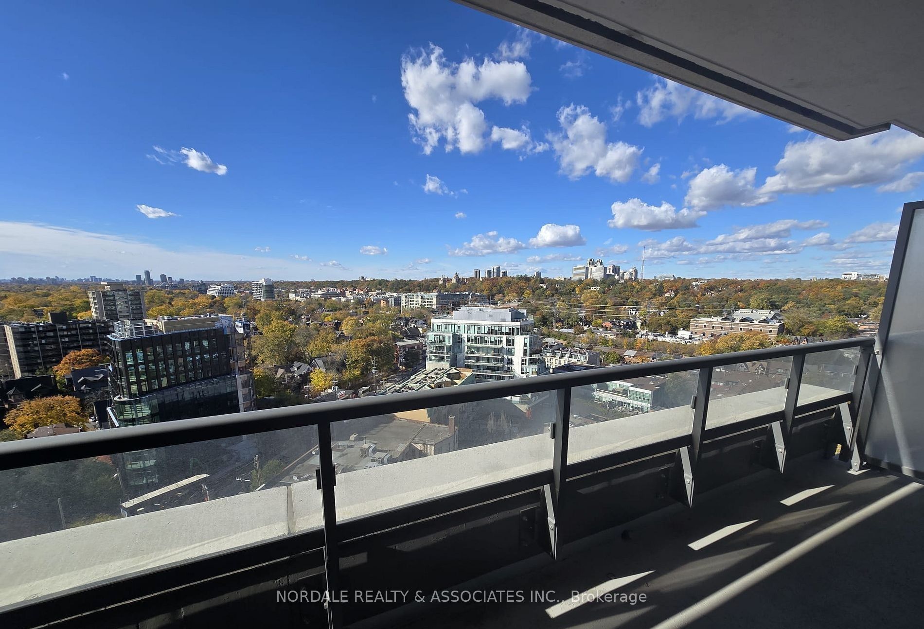 181 Bedford Road 1501, Toronto, ON M5R 0A5