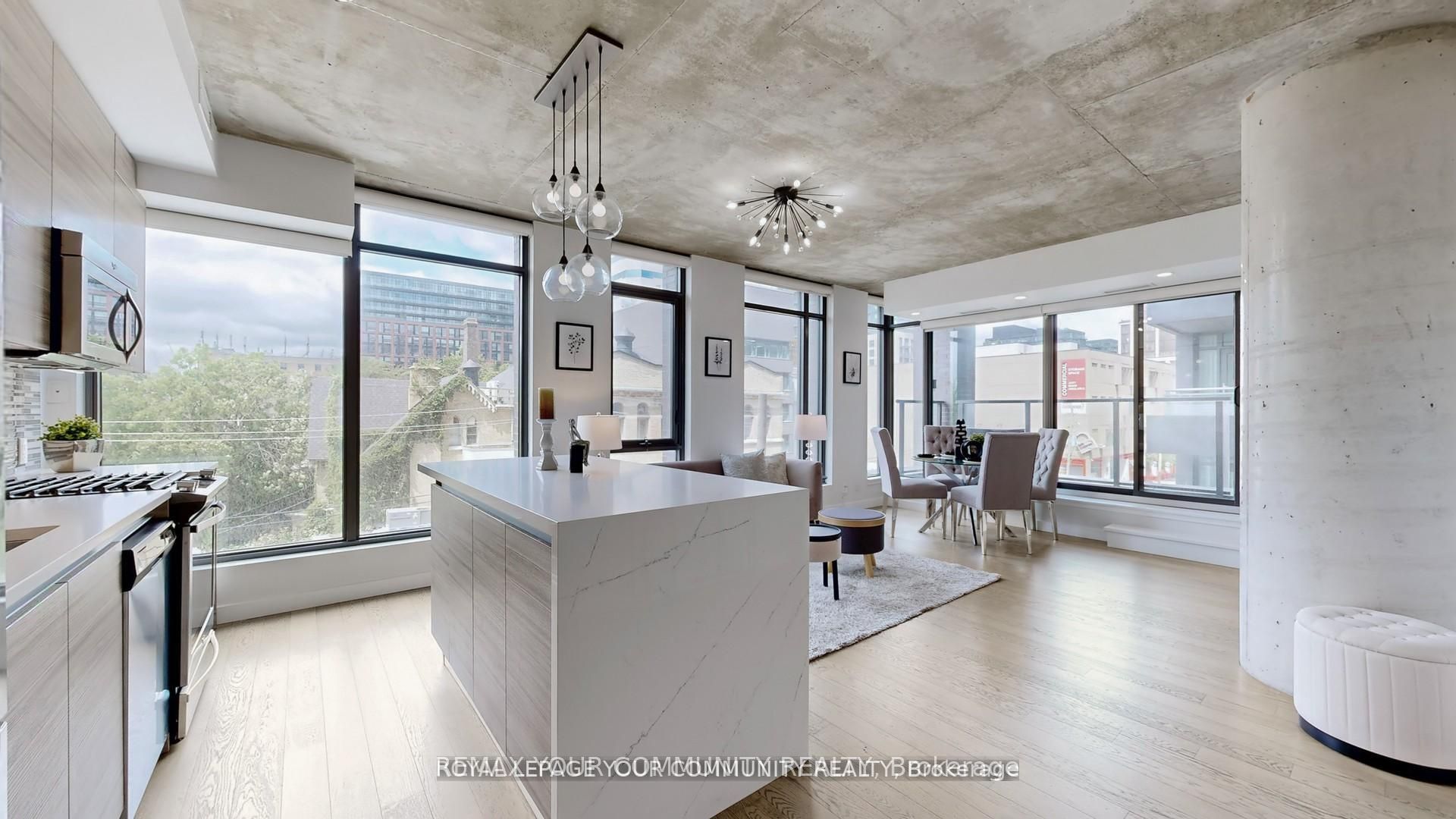 111 Bathurst Street 314, Toronto, ON M5V 0M9