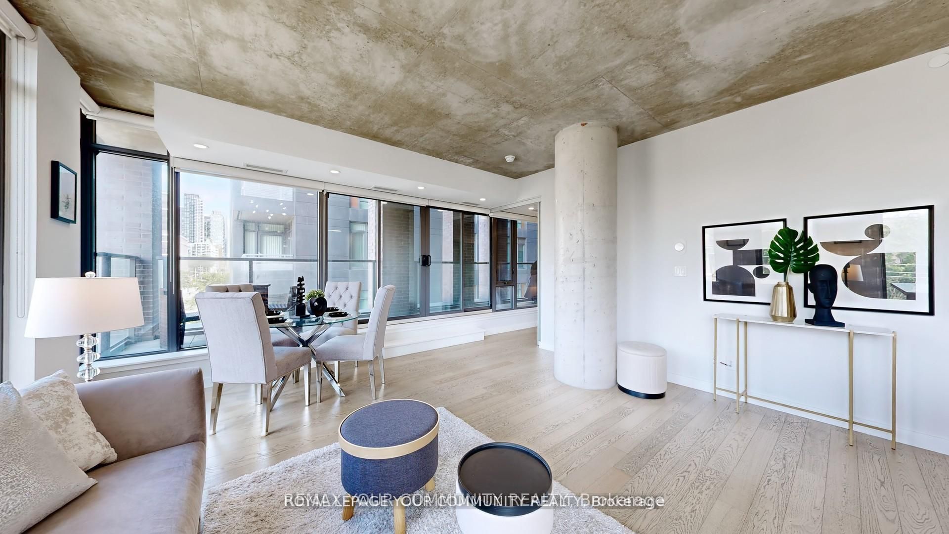 111 Bathurst Street 314, Toronto, ON M5V 0M9 photo 5