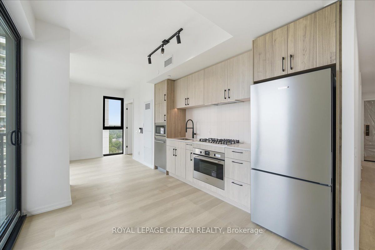 109 Erskine Avenue 1502, Toronto, ON M4P 0C6