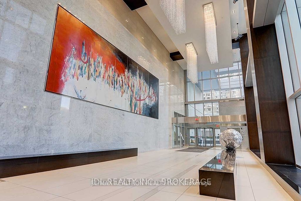 386 Yonge Street 1112, Toronto, ON M5B 0A5 photo 3