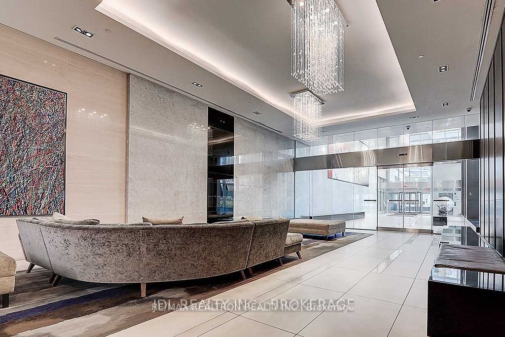 386 Yonge Street 1112, Toronto, ON M5B 0A5 photo 4