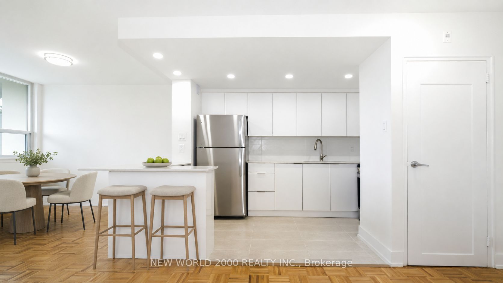 33 Erskine Avenue 611, Toronto, ON M4P 1Y6