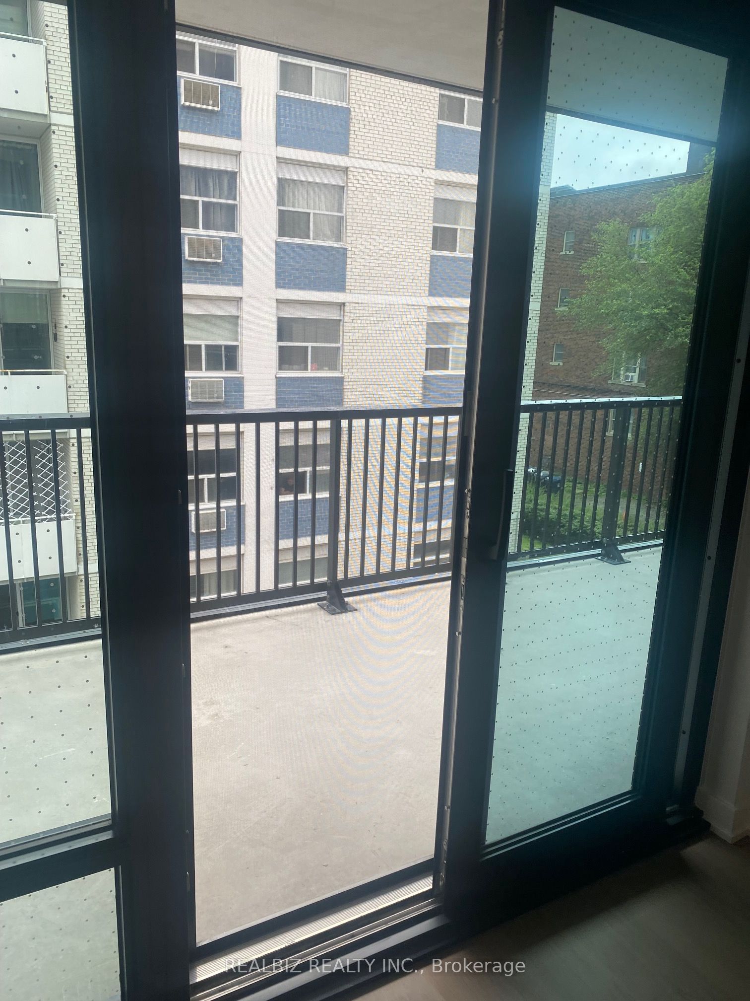 91 Montclair Avenue 628, Toronto, ON M5P 0B1 photo 2