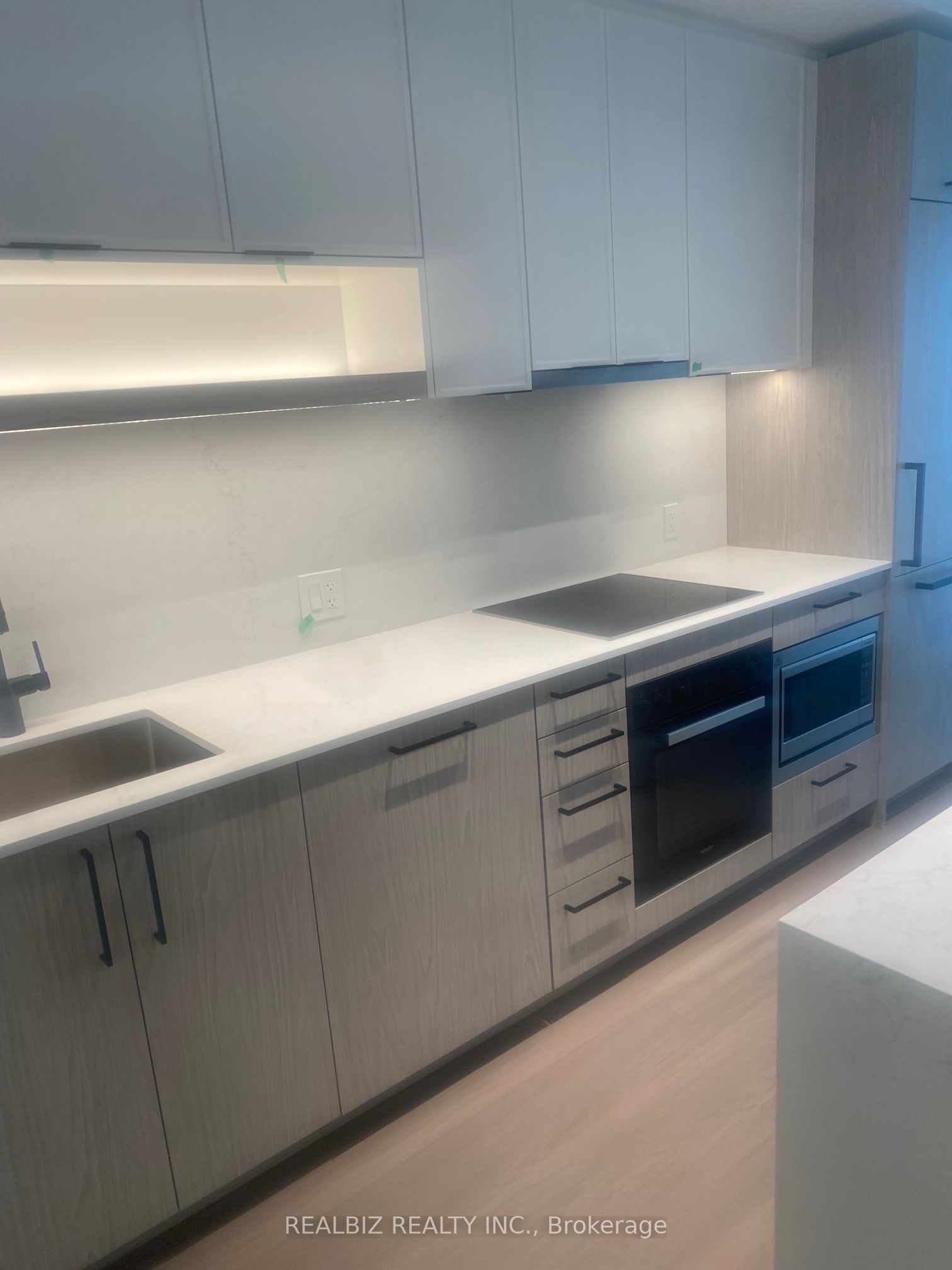 91 Montclair Avenue 628, Toronto, ON M5P 0B1 photo 5