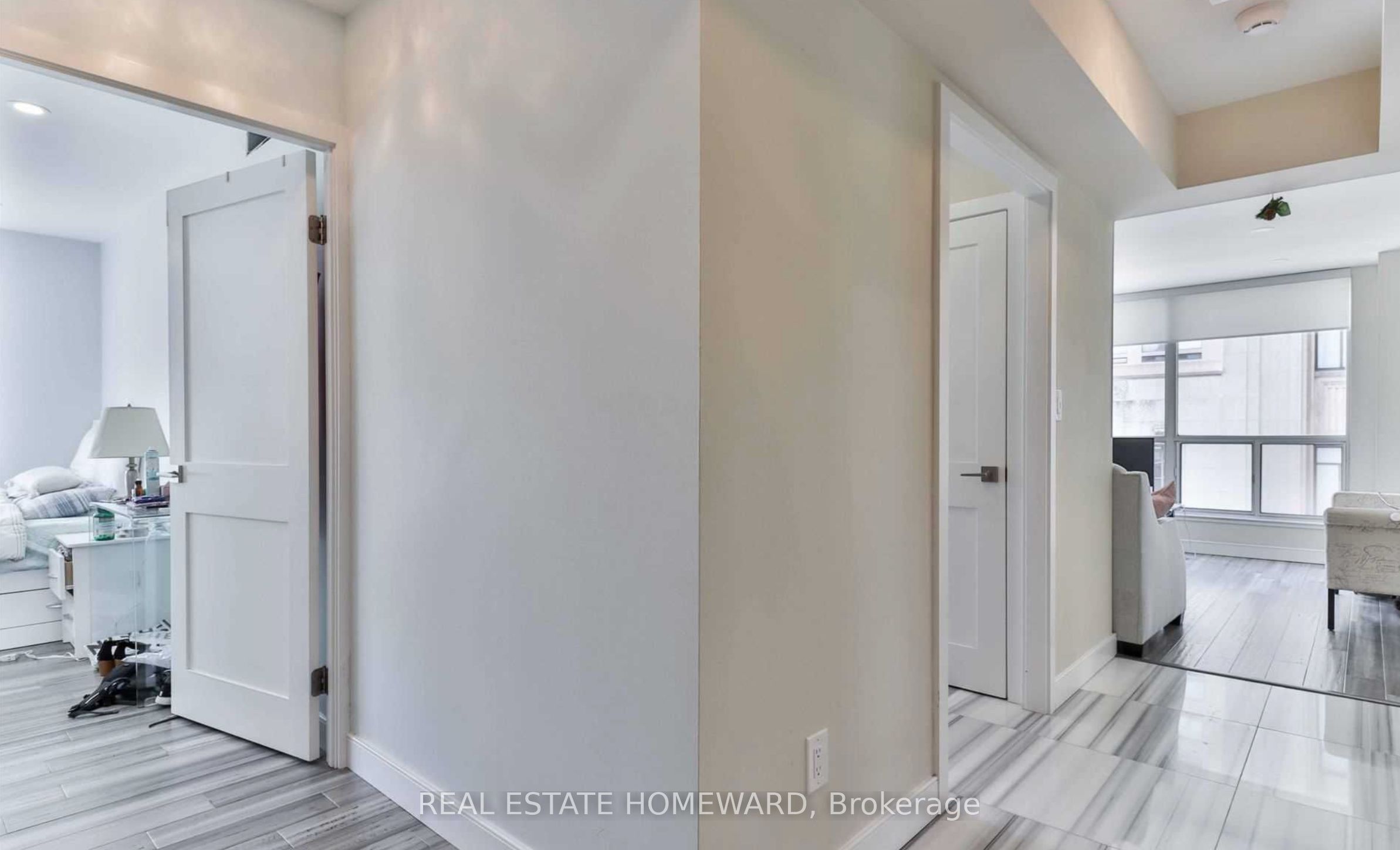 7 Carlton Street 406, Toronto, ON M5B 2M3 photo 4