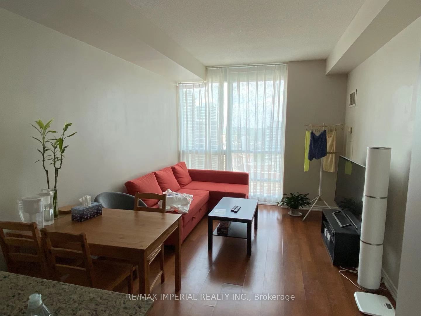 761 Bay Street 3304, Toronto, ON M5G 2R2 photo 3