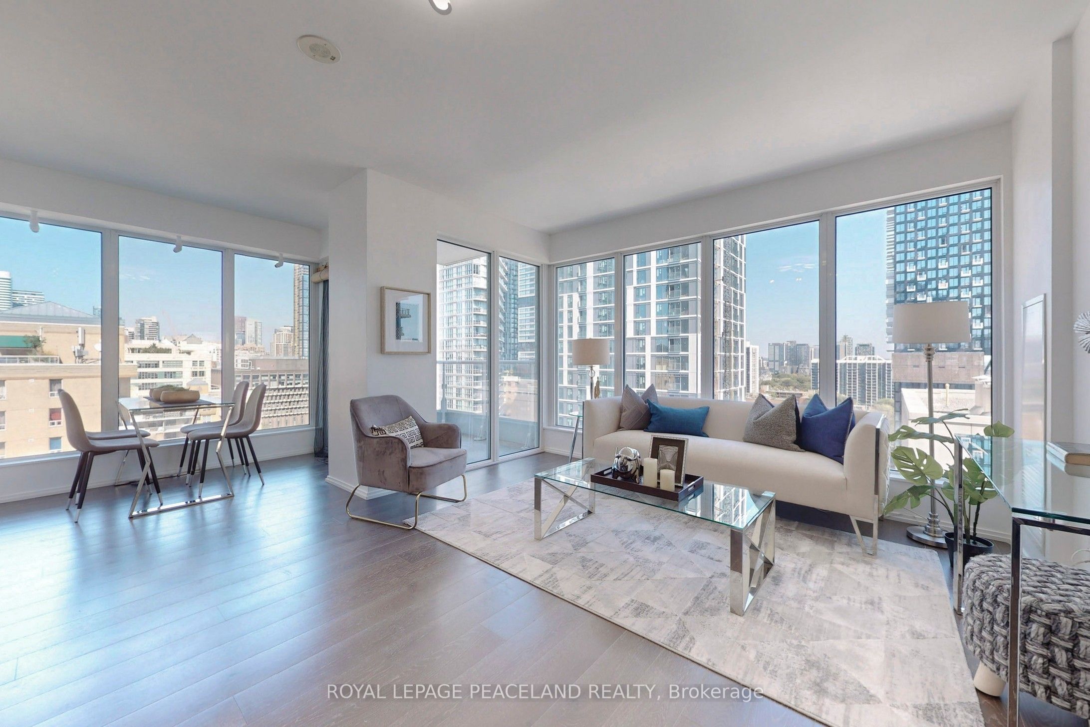 68 Shuter Street 1810, Toronto, ON M5B 1B4 photo 2