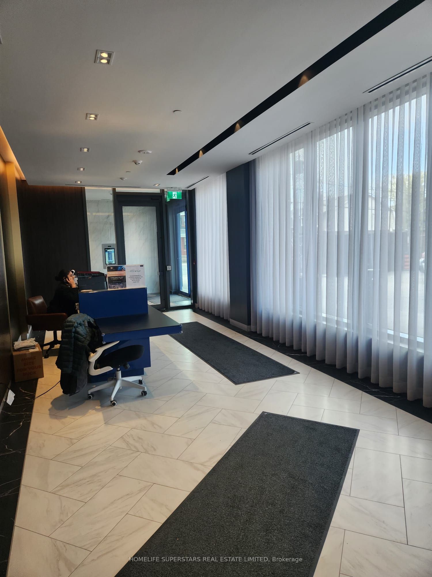 500 DUPONT Street 410, Toronto, ON M6G 1Y7 photo 3