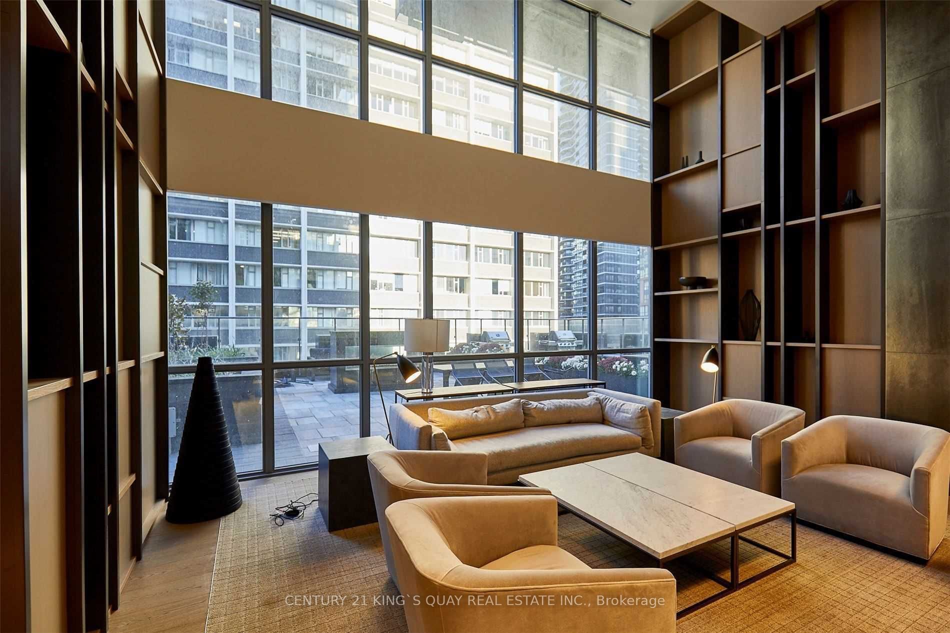 7 Grenville Street 4513, Toronto, ON M4Y 0E9 photo 2