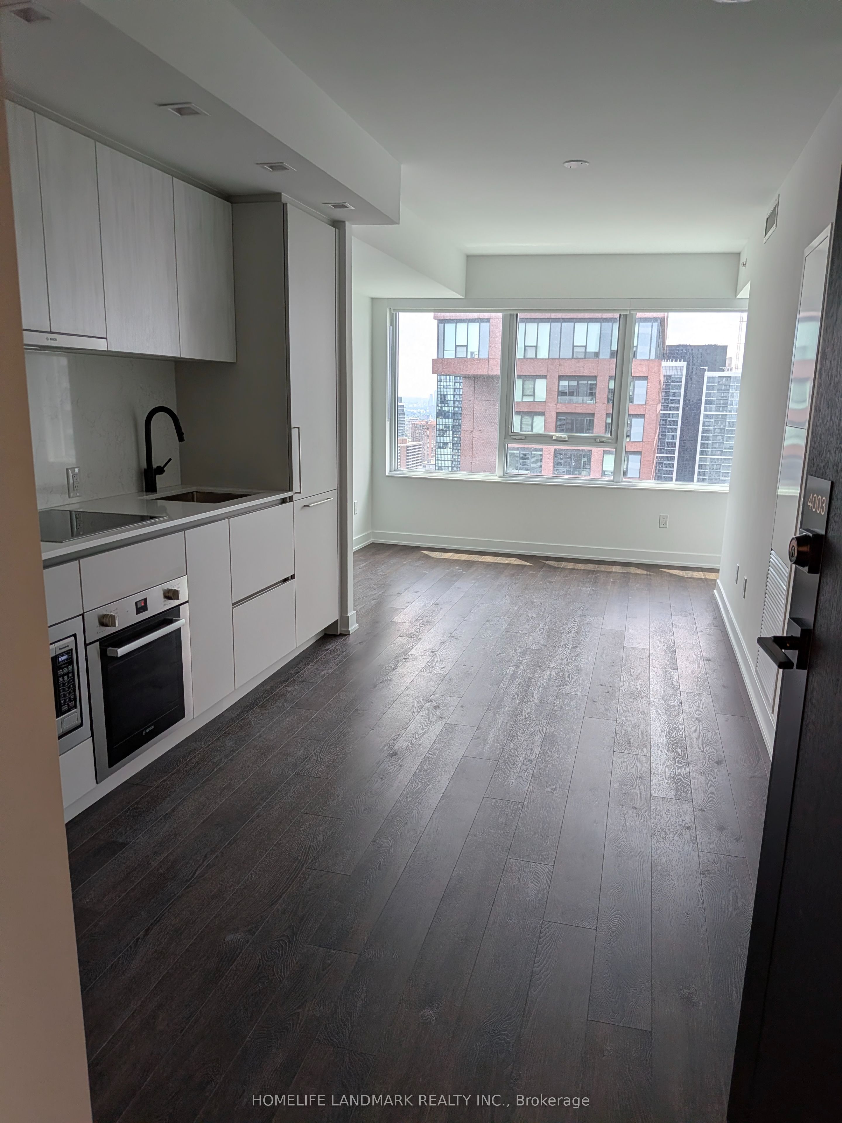 609 Sherbourne Street 4003, Toronto, ON M4X 0A4 photo 3