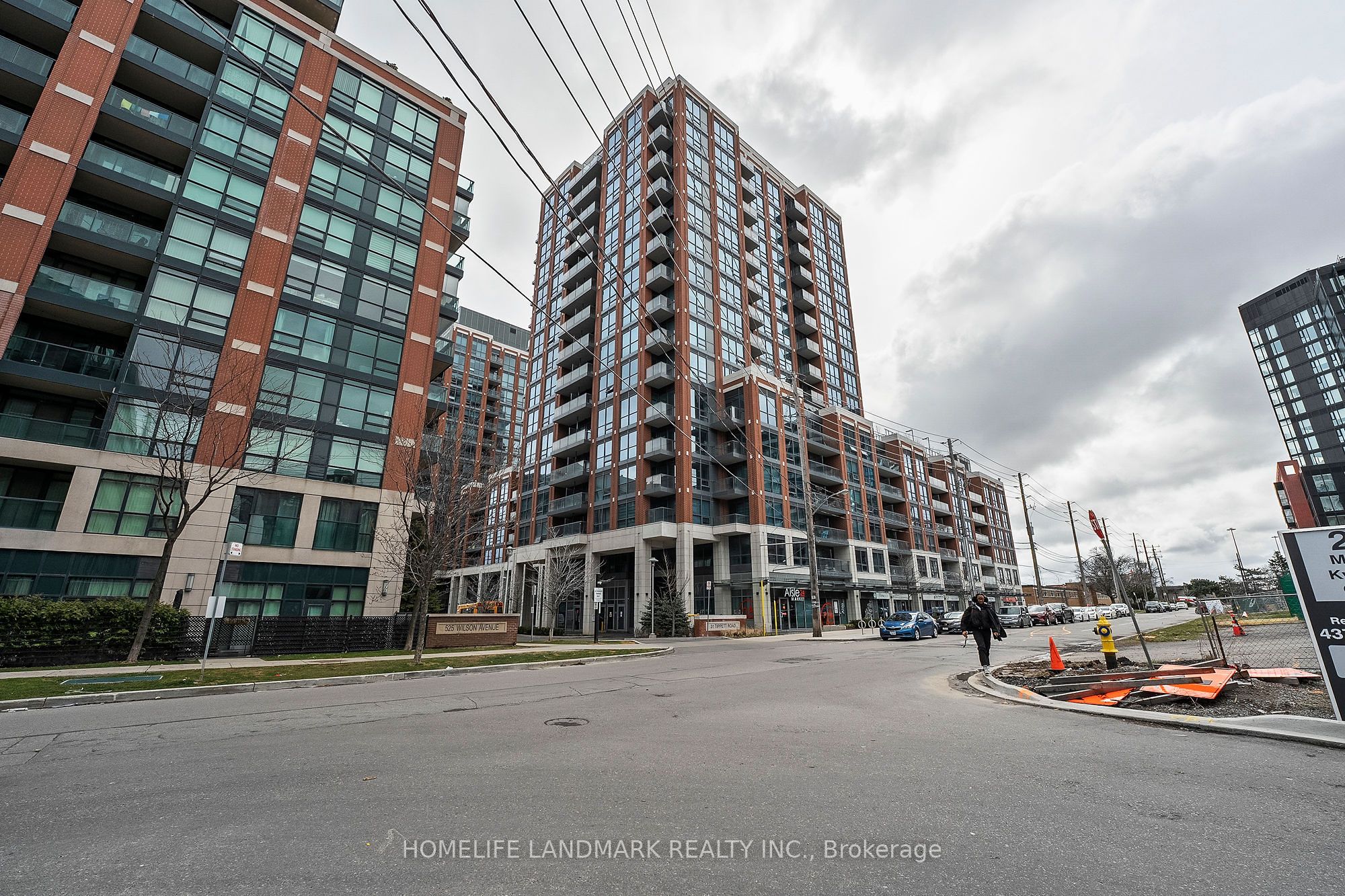 31 Tippett Road 359, Toronto, ON M3H 0C8 photo 3