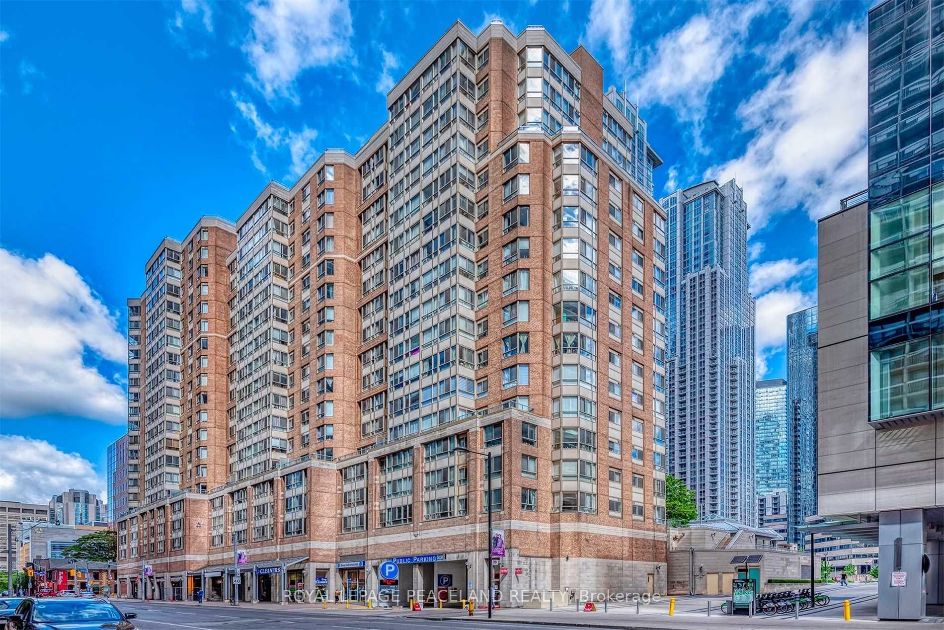 44 Gerrard Street W 704, Toronto, ON M5G 2K2