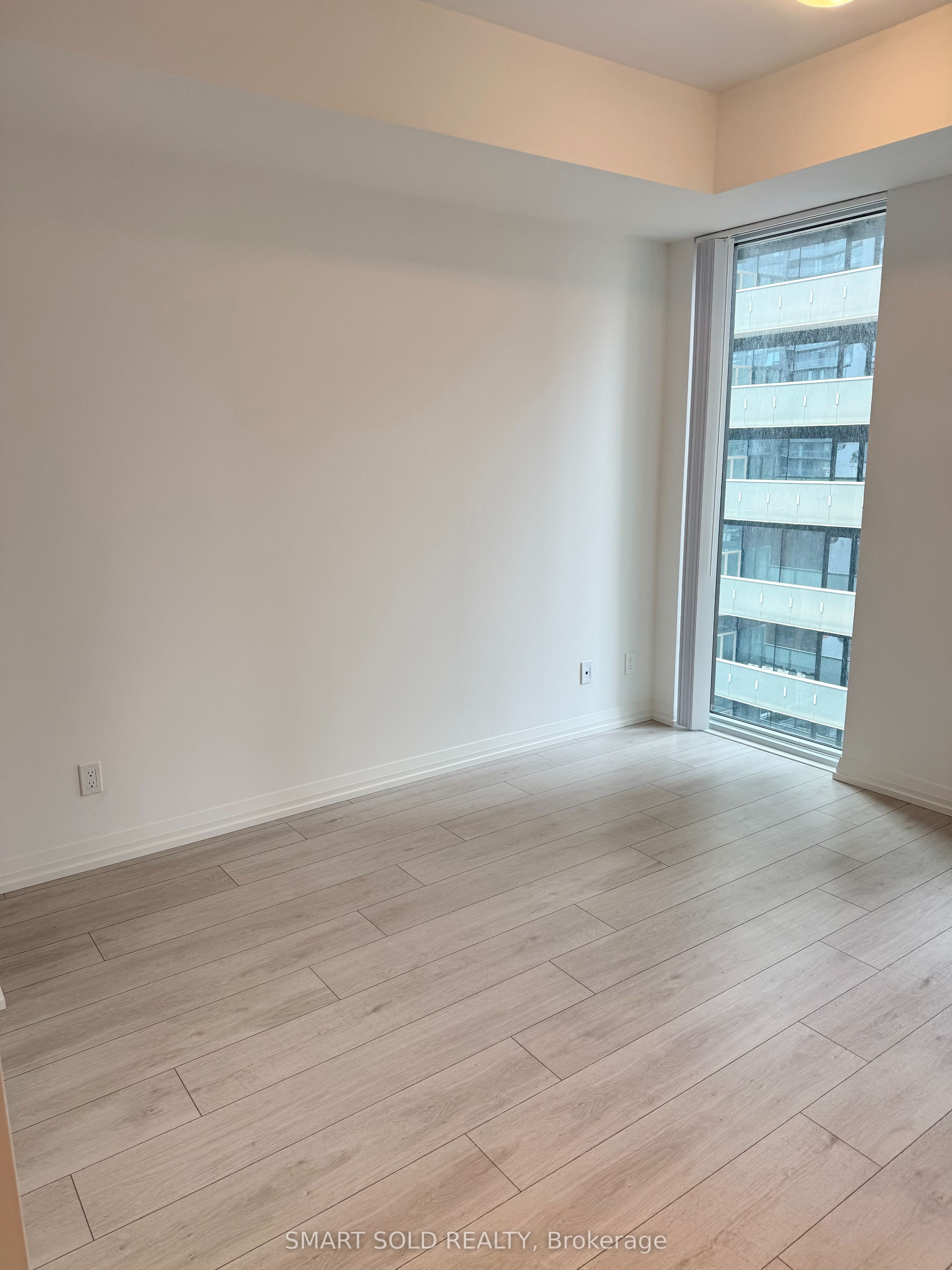 400 King Street W 1901, Toronto, ON M5V 0X8 photo 4