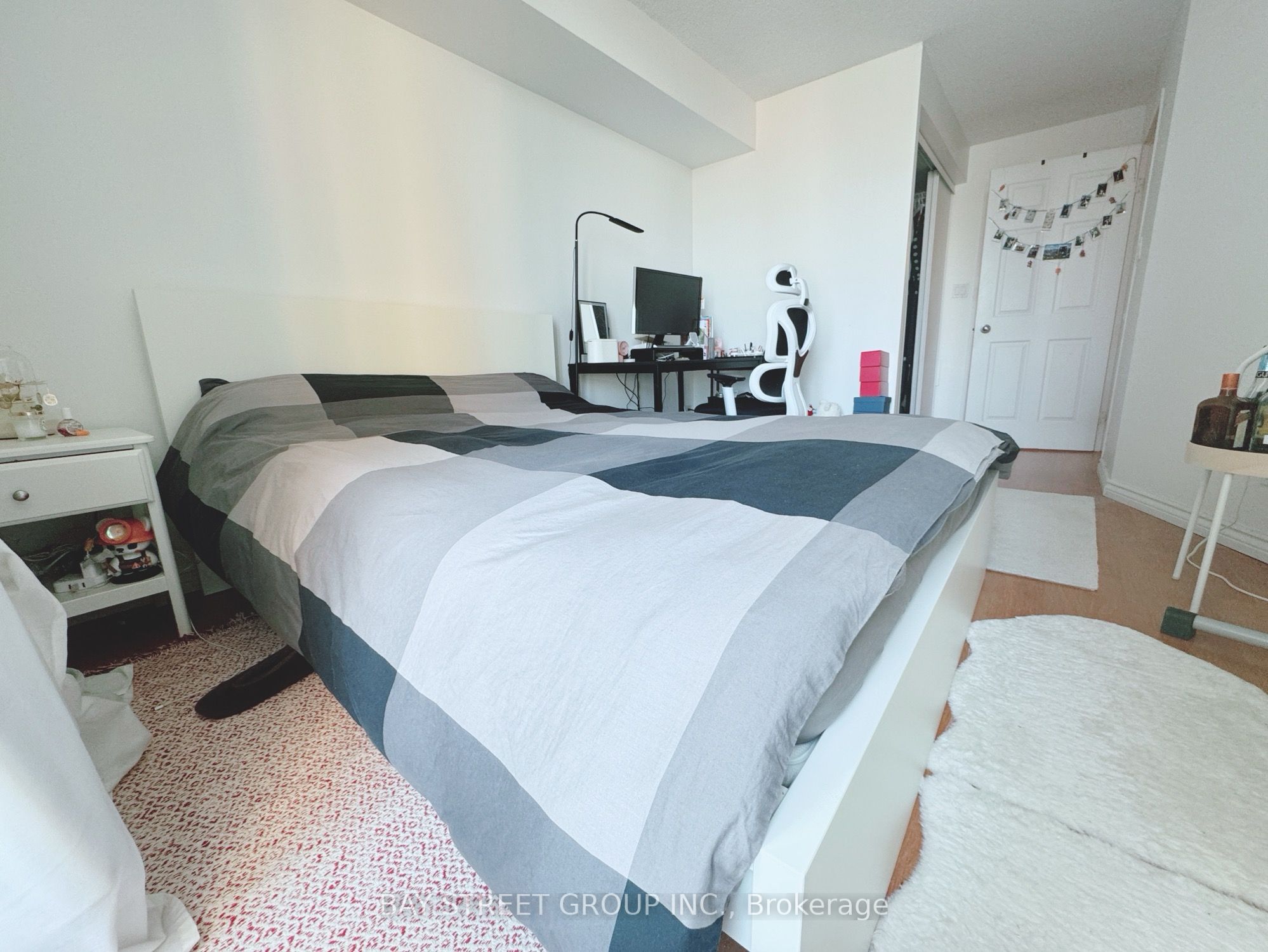 24 Wellesley Street W 1512, Toronto, ON M4Y 2X6 photo 3