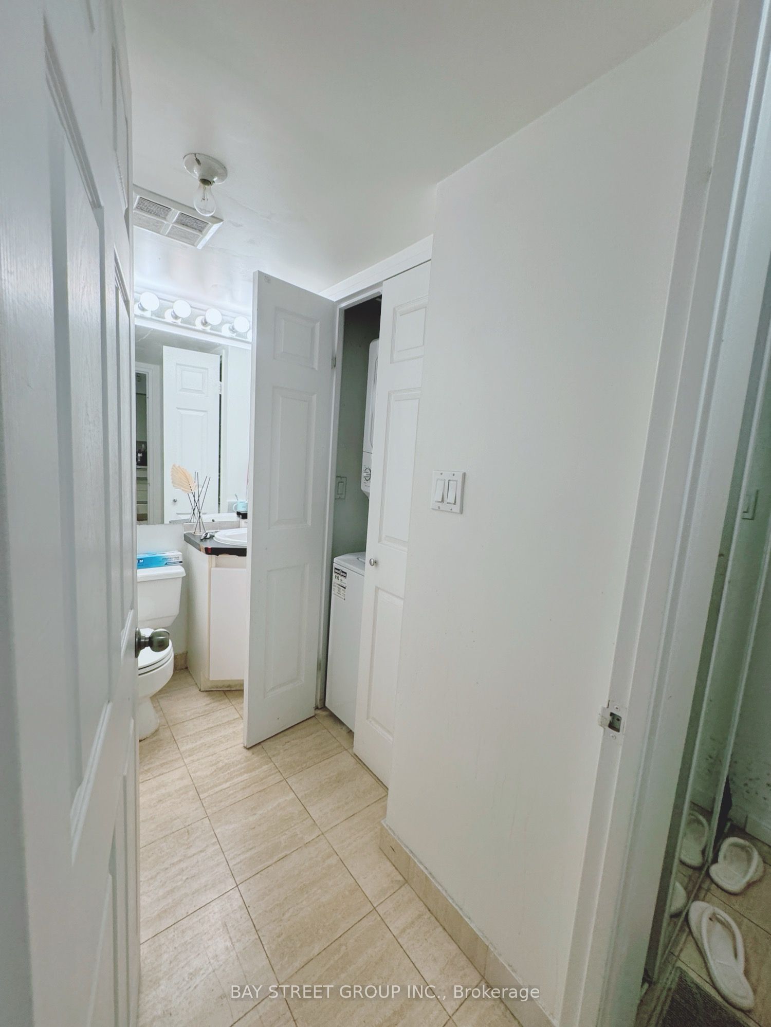 24 Wellesley Street W 1512, Toronto, ON M4Y 2X6 photo 5