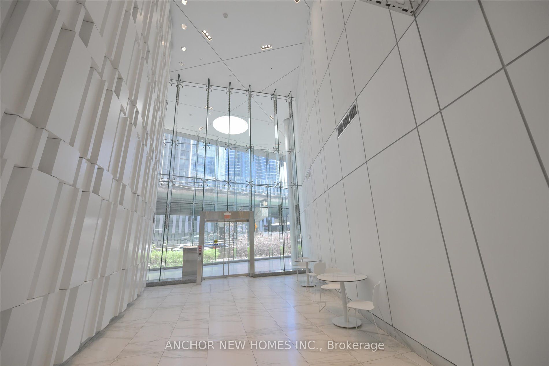 12 York Street 1703, Toronto, ON M5J 0A9 photo 4