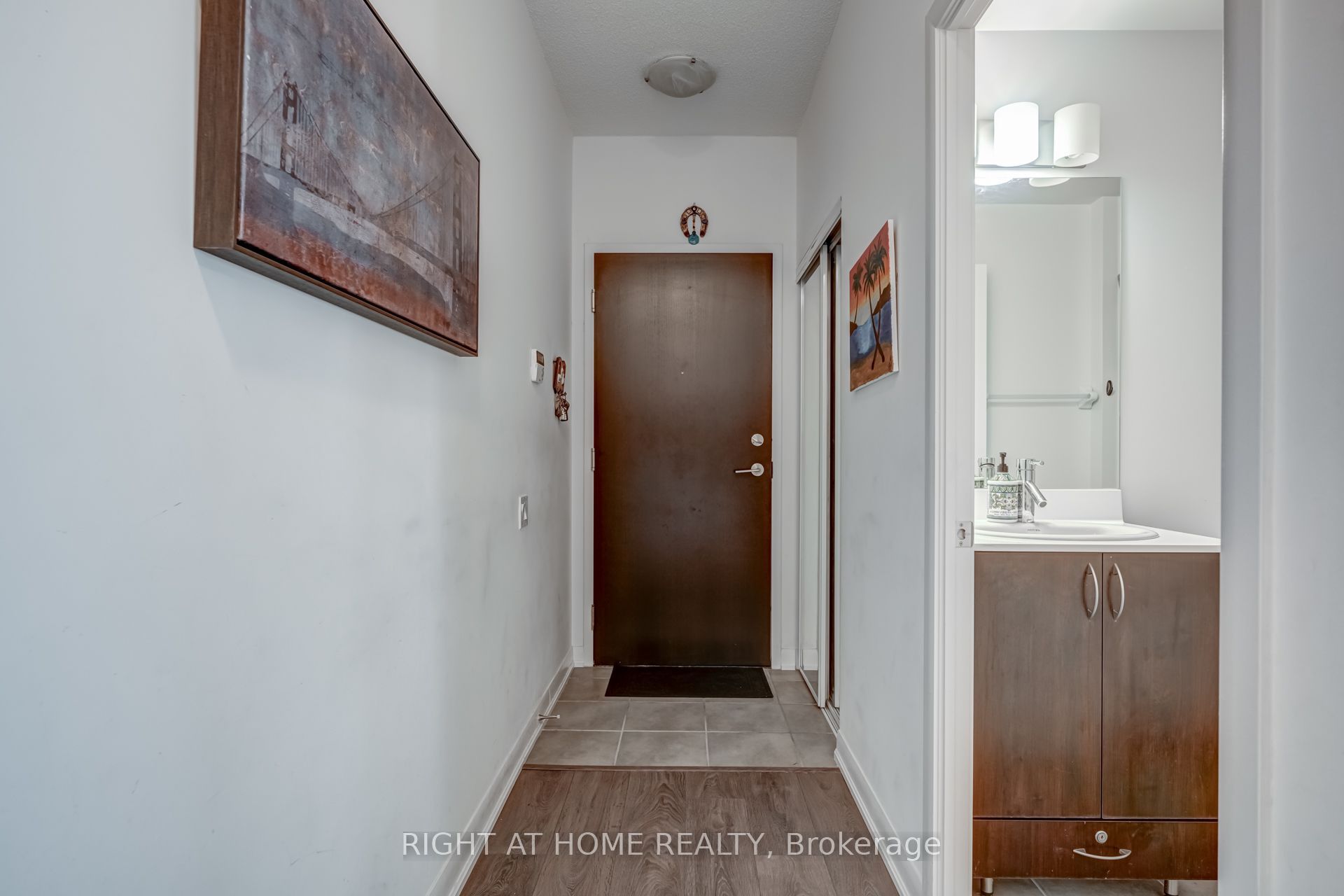 5162 Yonge Street LPH208, Toronto, ON M2N 0E9 photo 4
