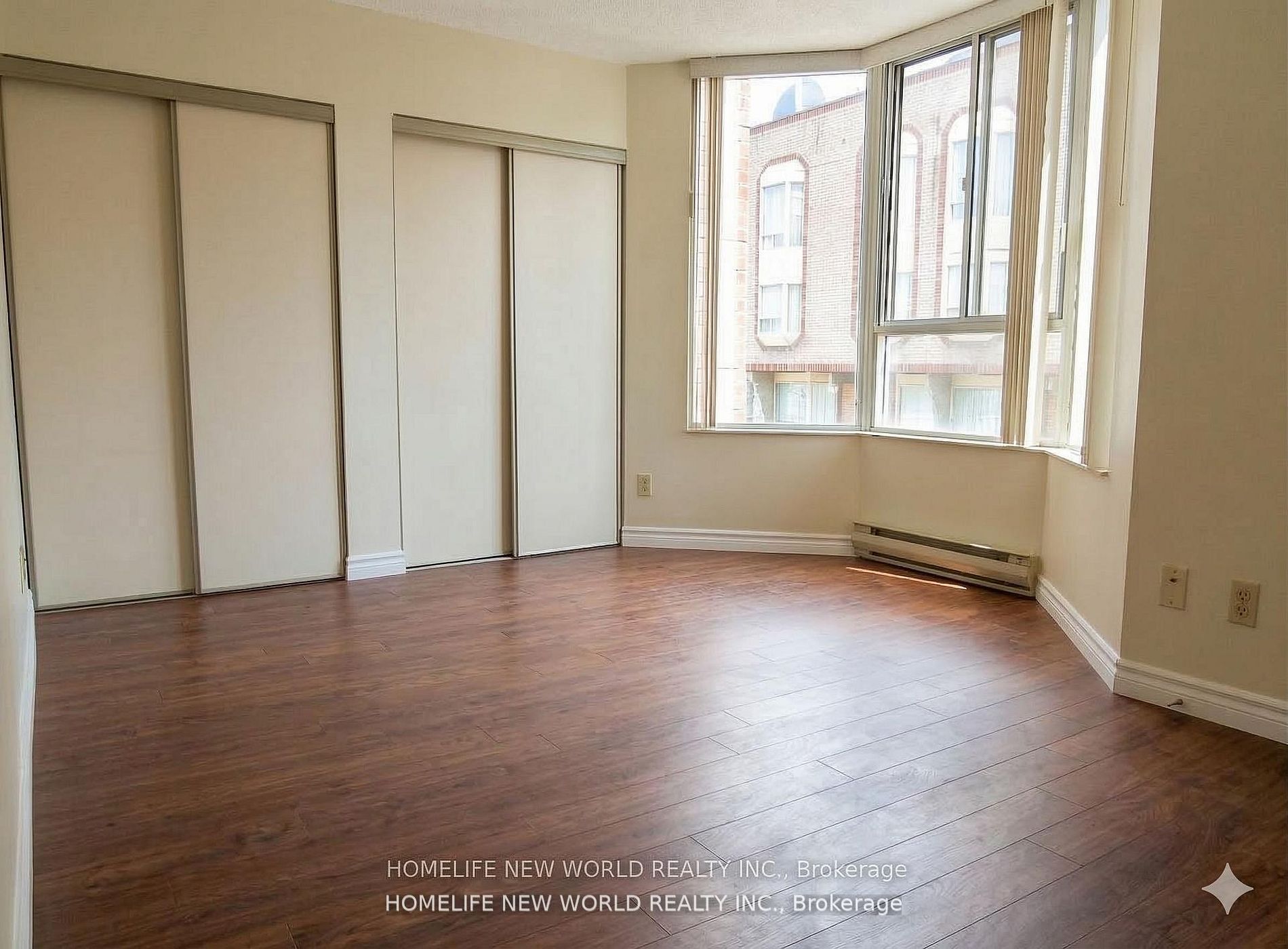 55 Centre Avenue 2402, Toronto, ON M5G 2H5 photo 5