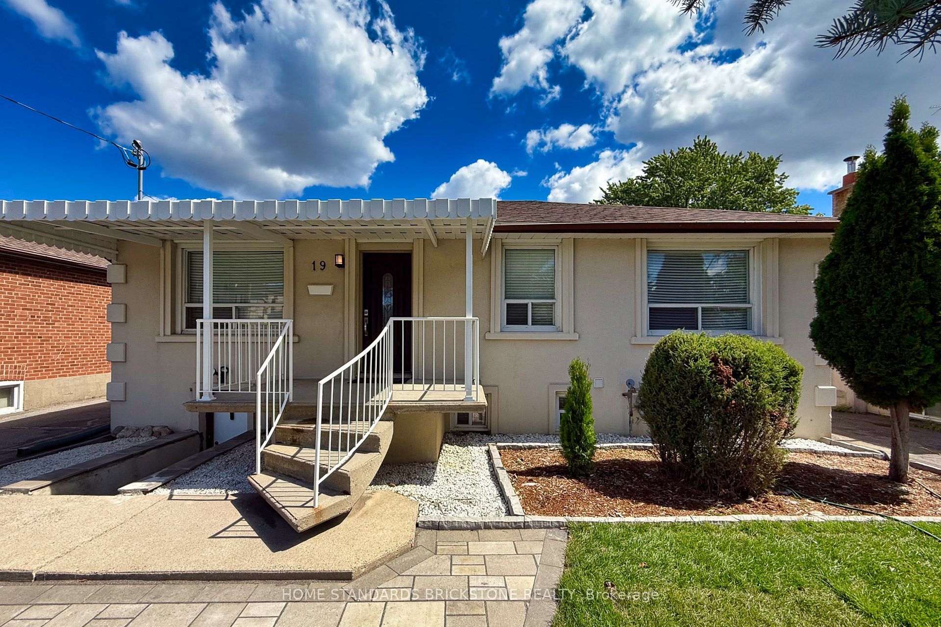 19 Granite Street, Toronto, ON M3H 3K1 photo 4