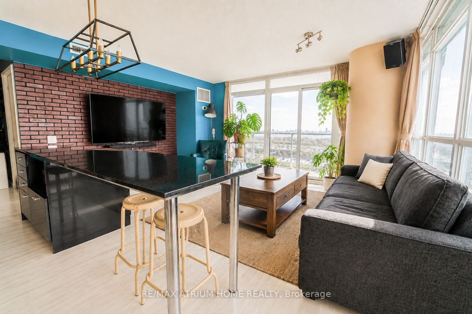 29 Singer Court, Toronto, ON M2K 0B3 photo 3