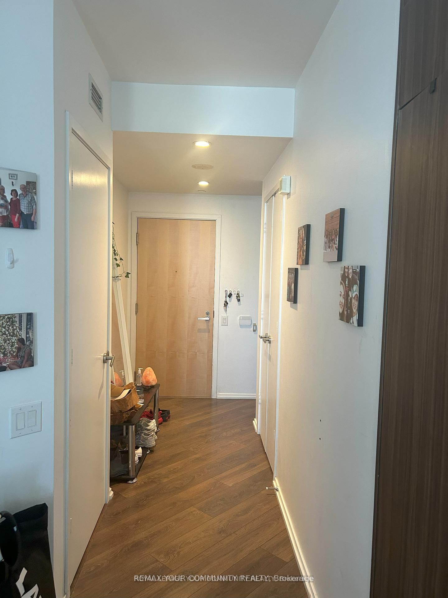 45 Charles Street E 2709, Toronto, ON M4Y 1S2 photo 2