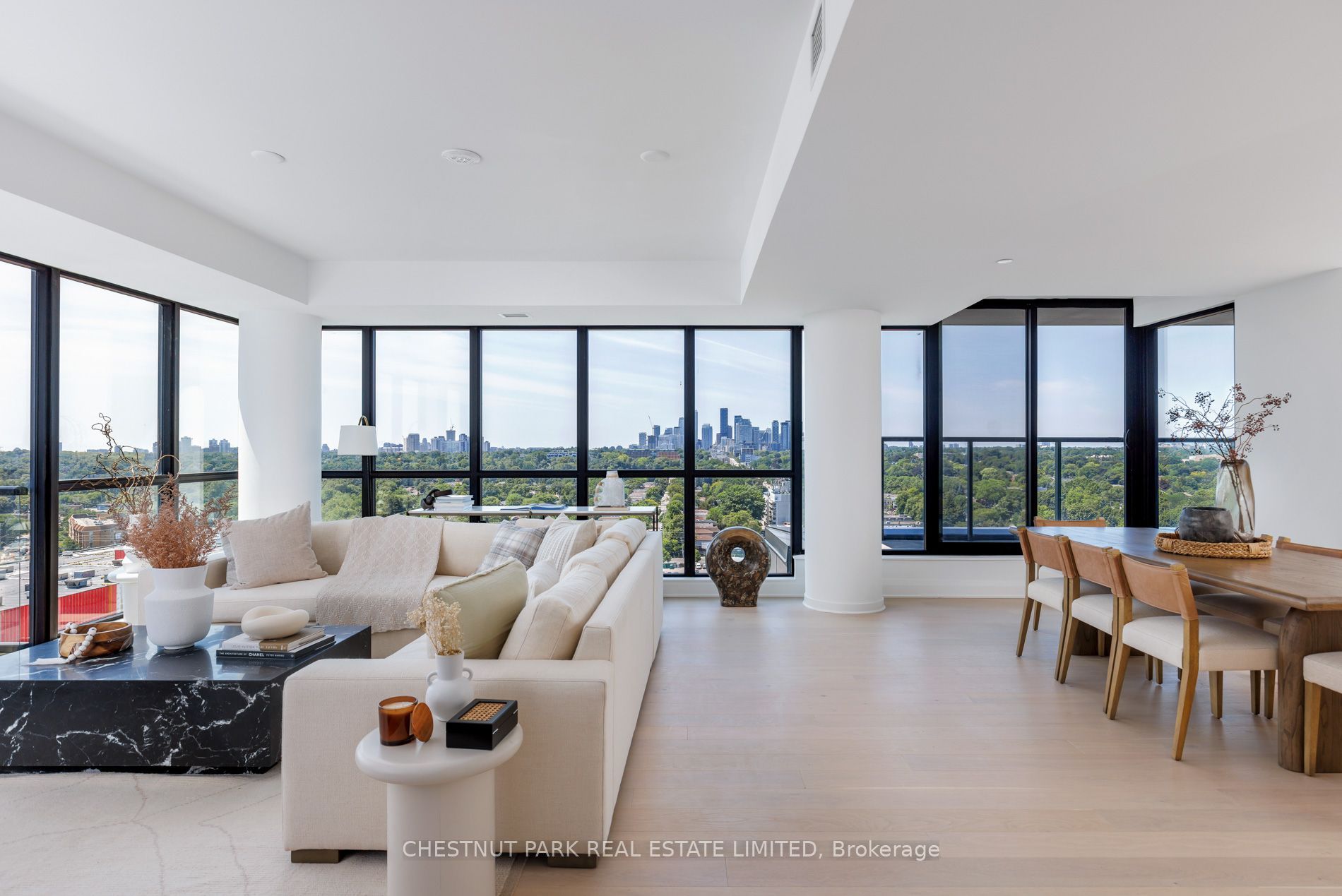 33 Frederick Todd Way 1602, Toronto, ON M4G 0C9 photo 2