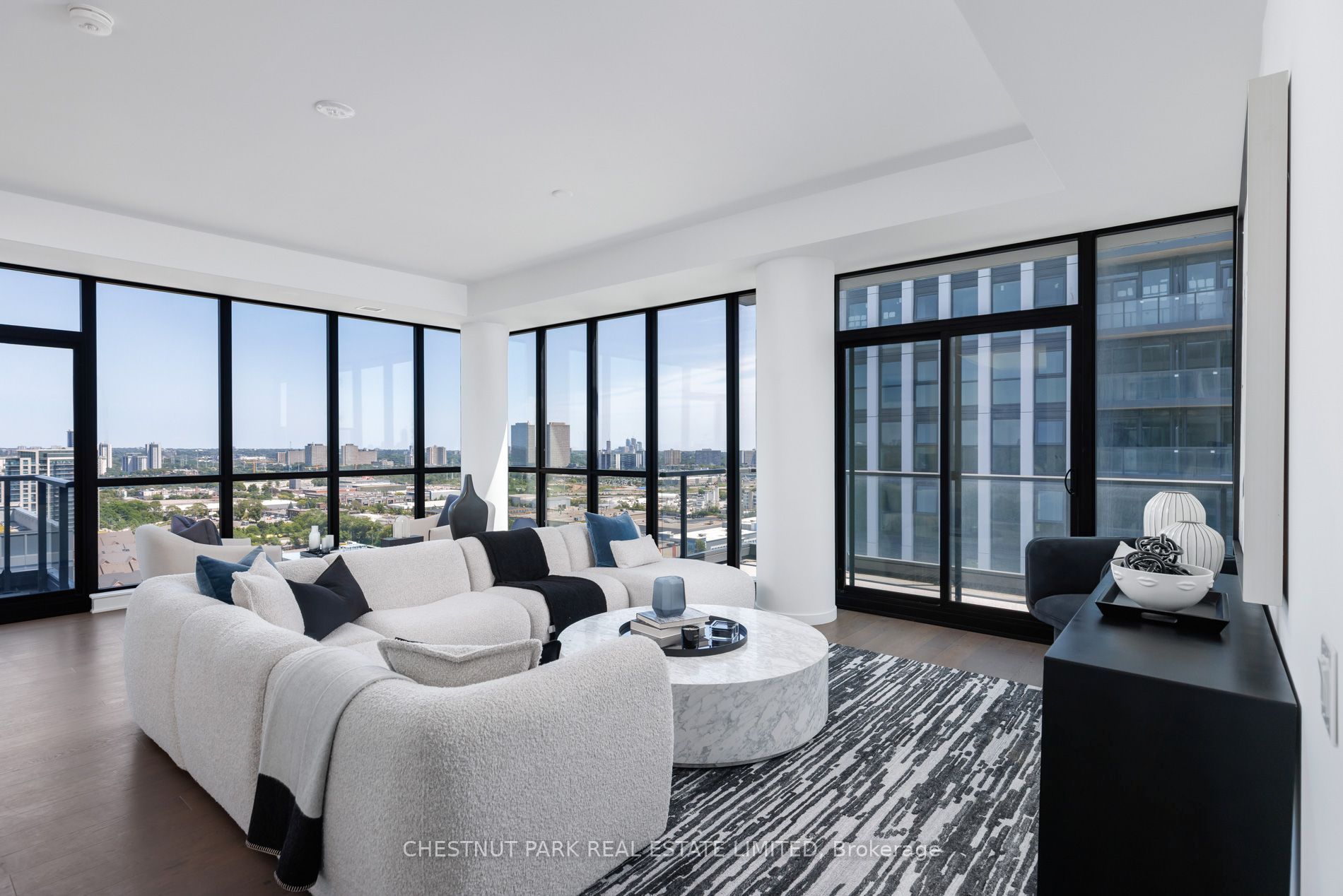 33 Frederick Todd Way LPH01, Toronto, ON M4G 0C9 photo 2