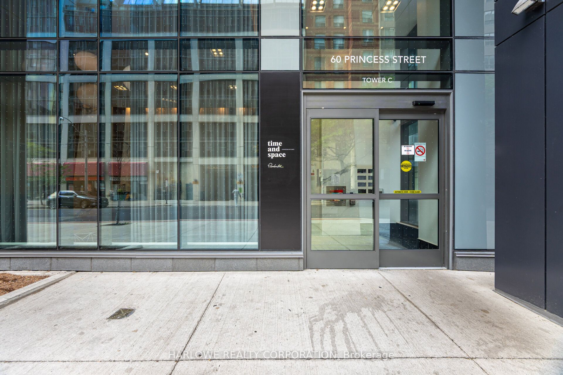 60 Princess Street 105 SE, Toronto, ON M5A 2C7 photo 2