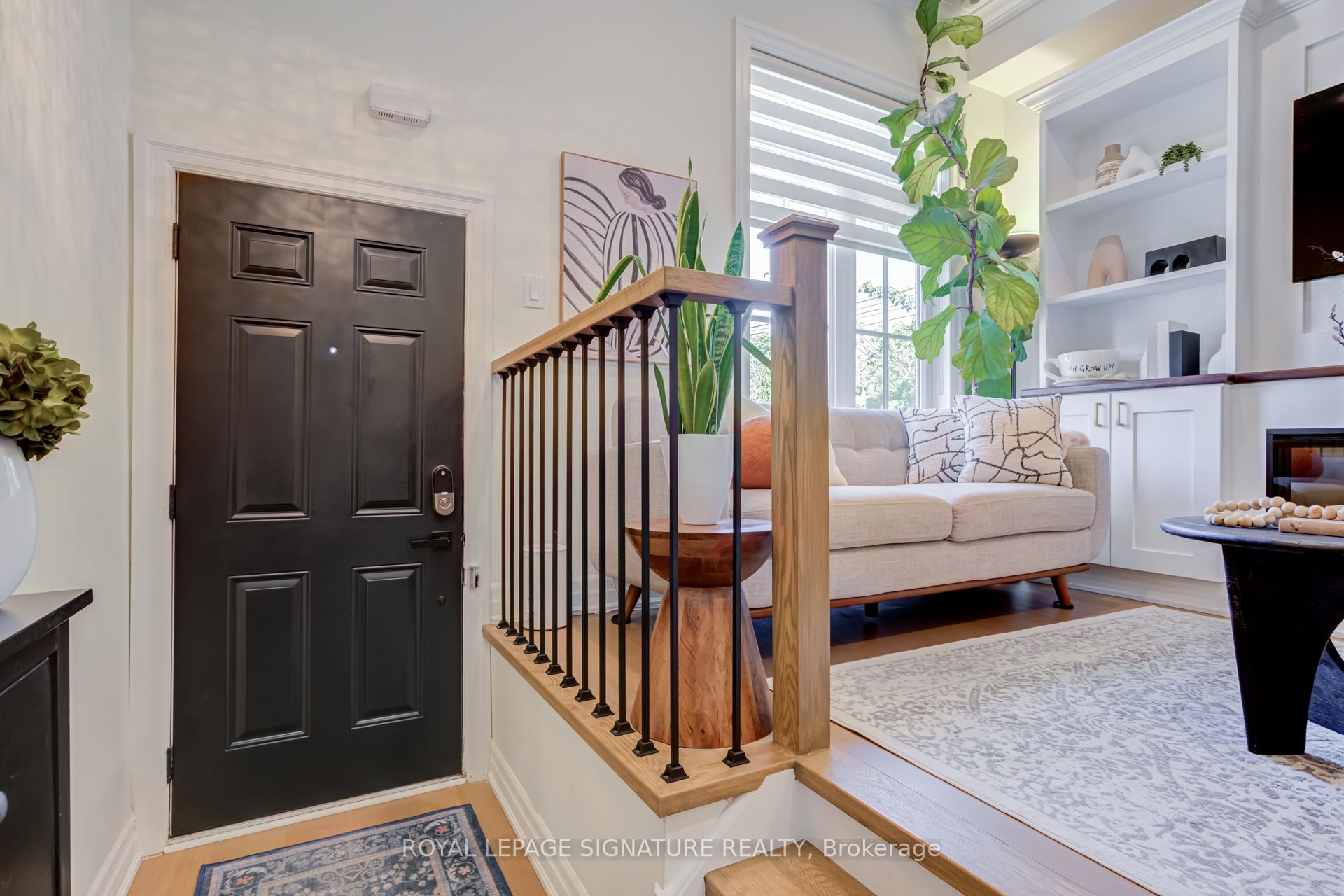 53 St Paul Street, Toronto, ON M5A 3H2 photo 3