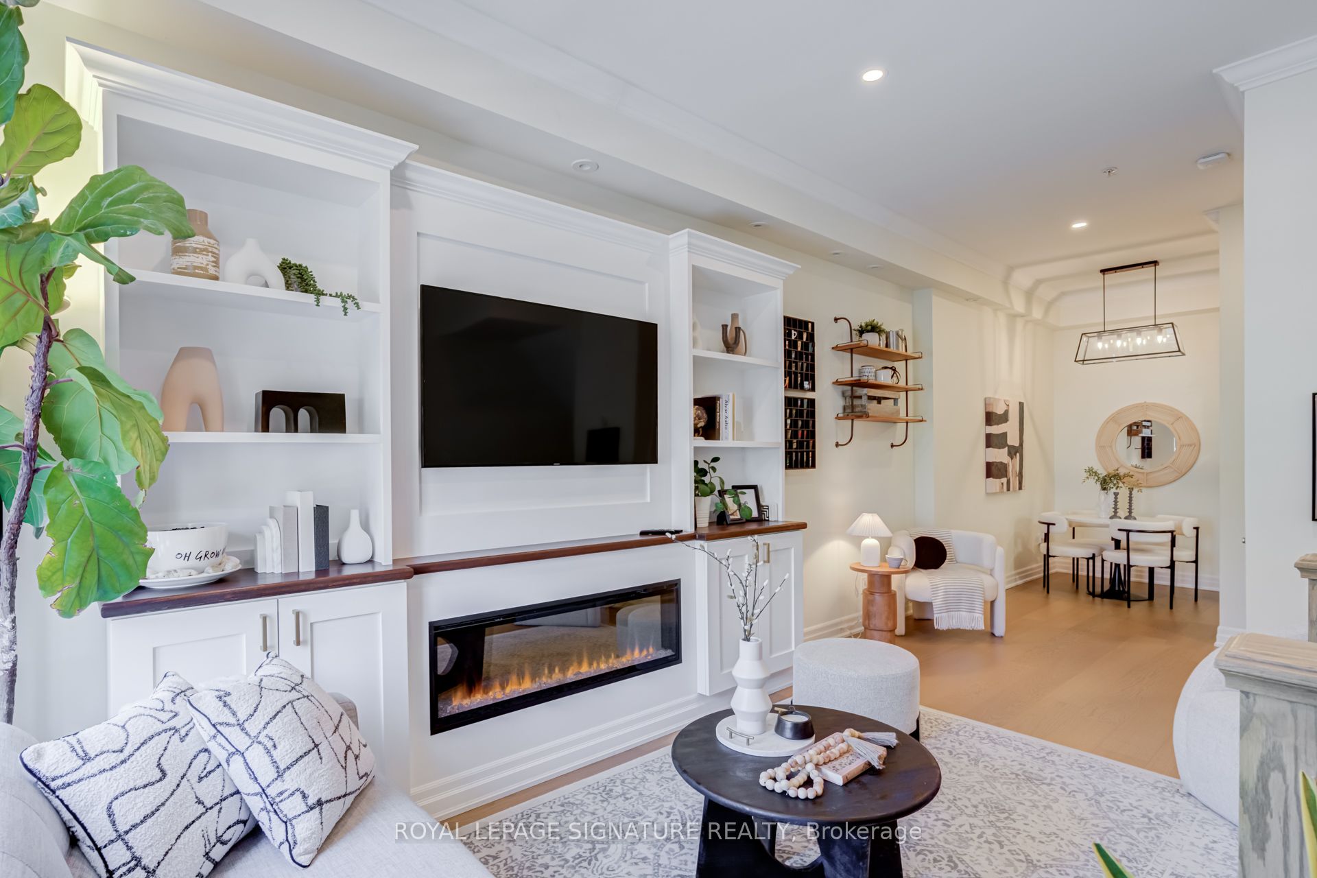 53 St Paul Street, Toronto, ON M5A 3H2 photo 4