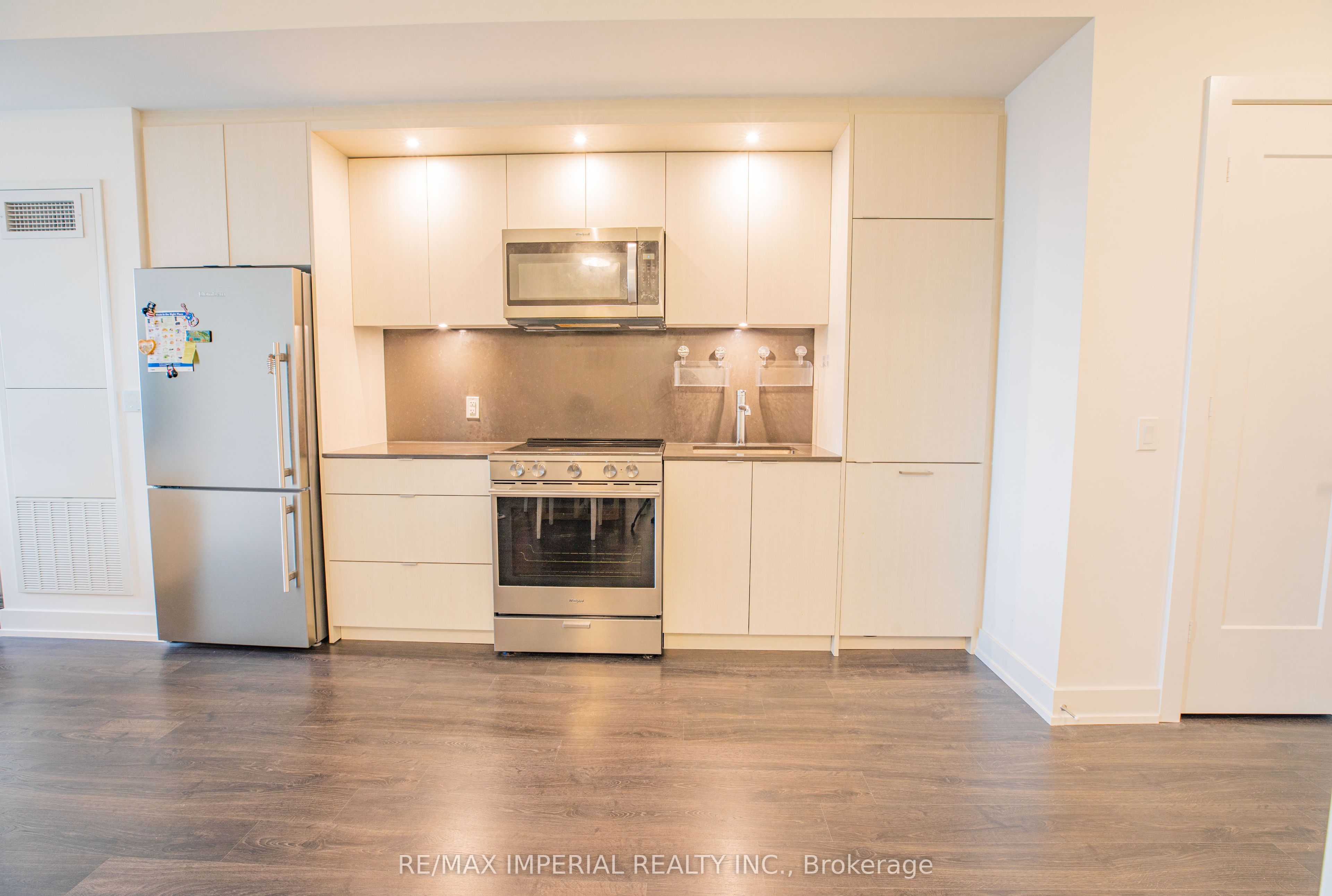 20 Inn On the Park Drive 834, Toronto, ON M3C 0P8 photo 5