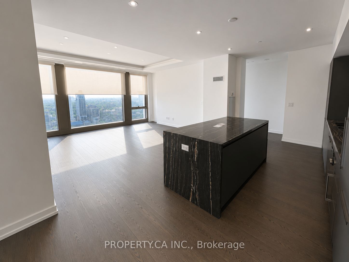 1315 Bay Street 2002, Toronto, ON M5R 0E4 photo 3