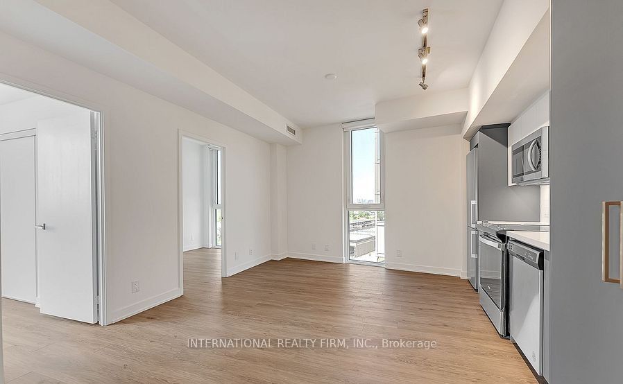 30 Tretti Way 1016, Toronto, ON M3H 0E3 photo 5