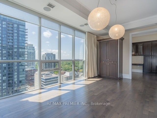 70 Roehampton Avenue 2315, Toronto, ON M4P 1R2 photo 3