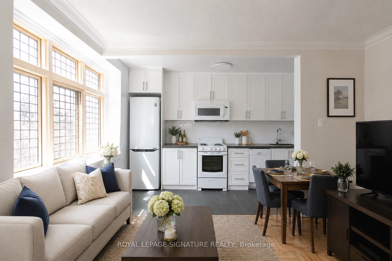 394 Avenue Road 201-C, Toronto, ON M4V 2H4